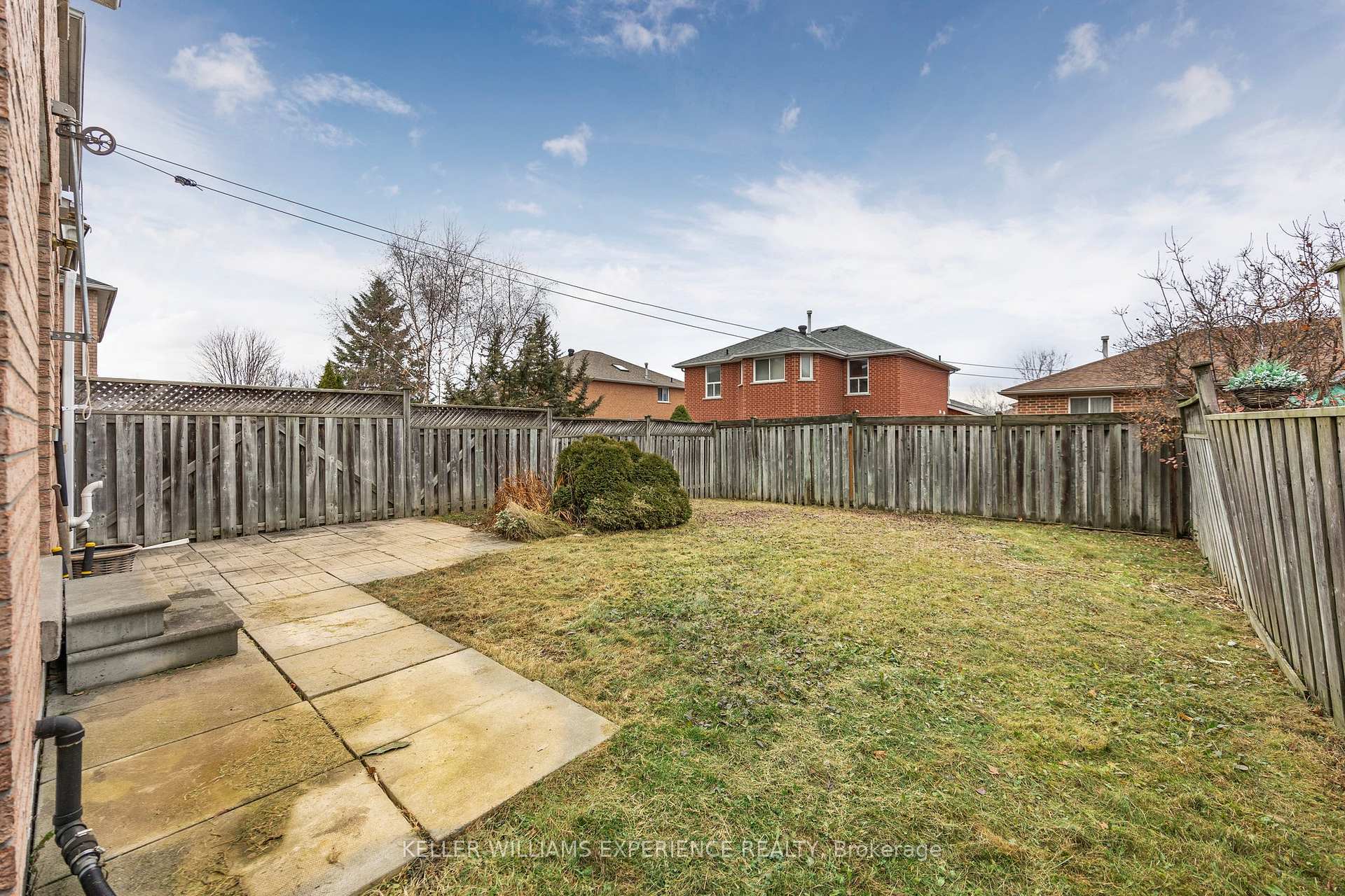 Photo 31 of 70 Bruce Crescent, Barrie, Bayshore — HOMEH