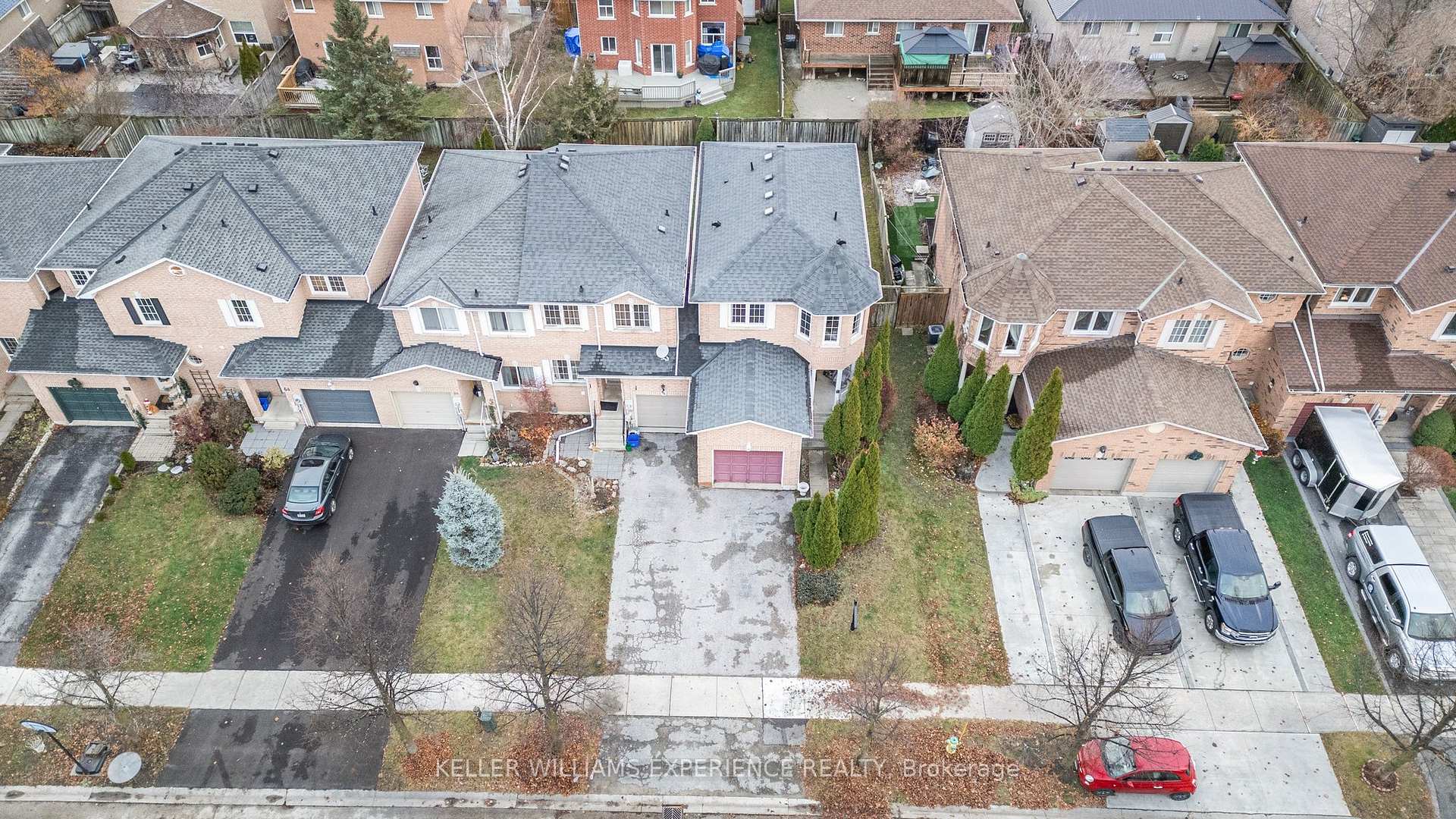 Photo 36 of 70 Bruce Crescent, Barrie, Bayshore — HOMEH