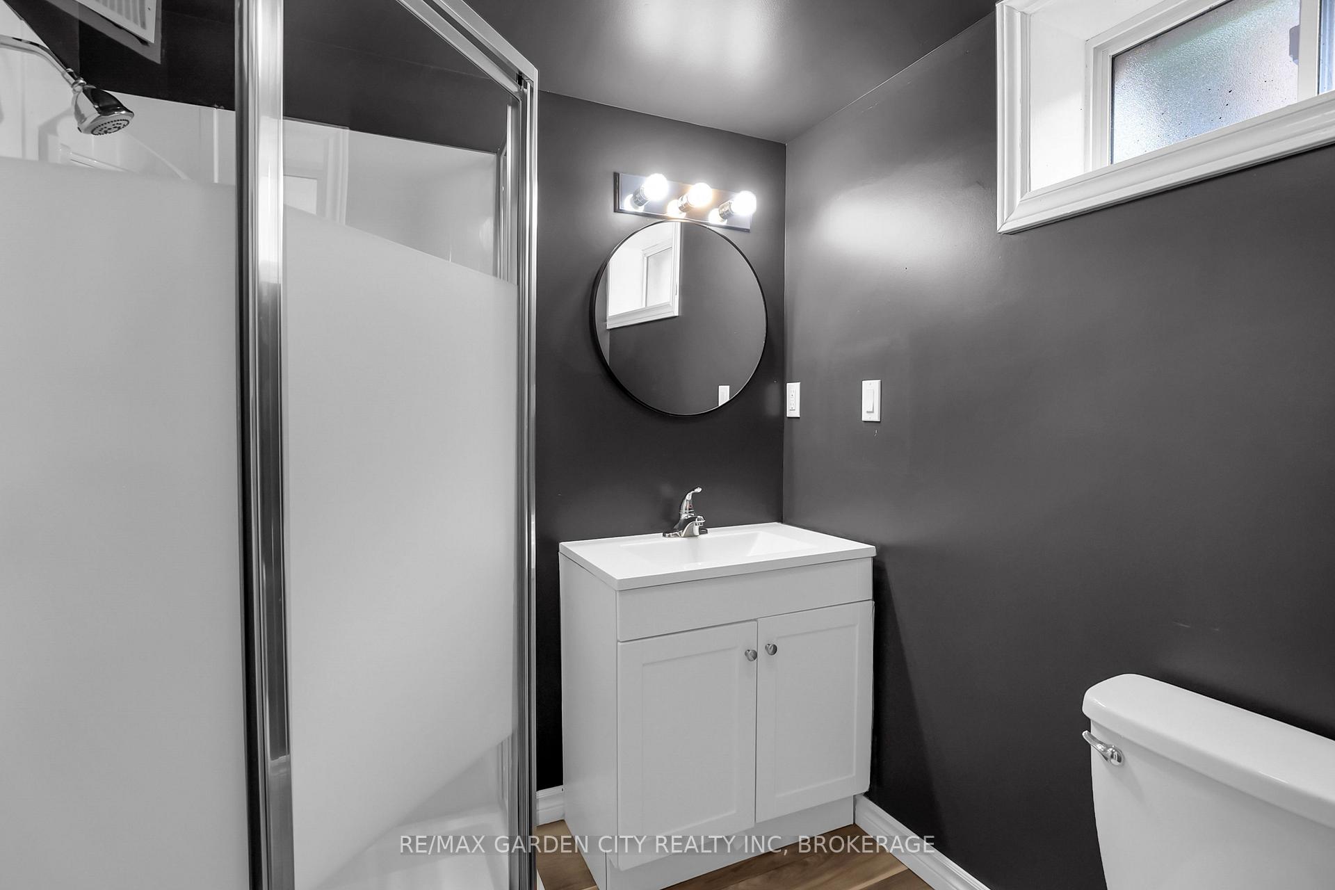 Photo 27 of 18 Wakil Drive, St. Catharines, Glendale/Glenridge — HOMEH