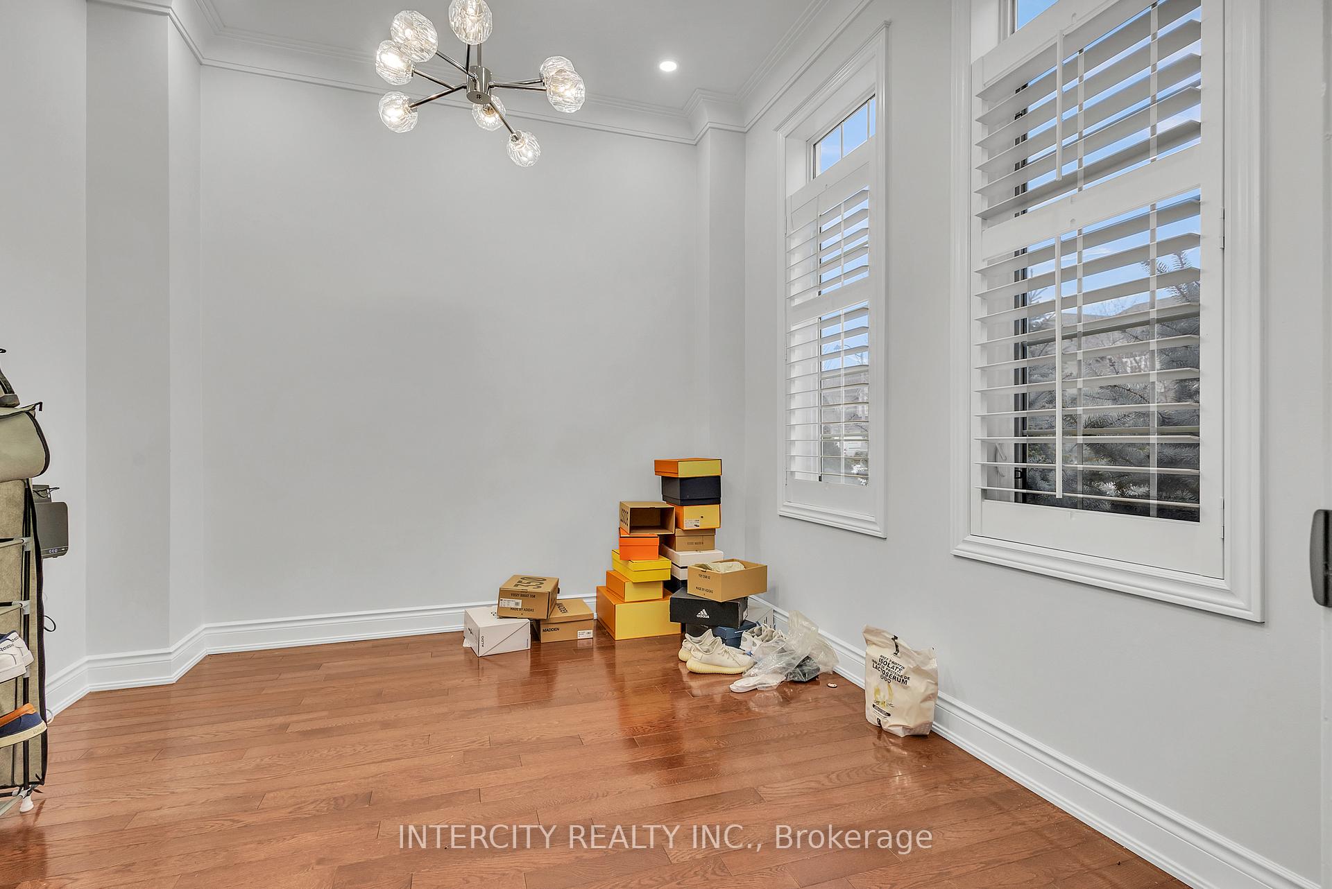 Photo 20 of 22 Pasadena Avenue, Brampton, Bram East — HOMEH