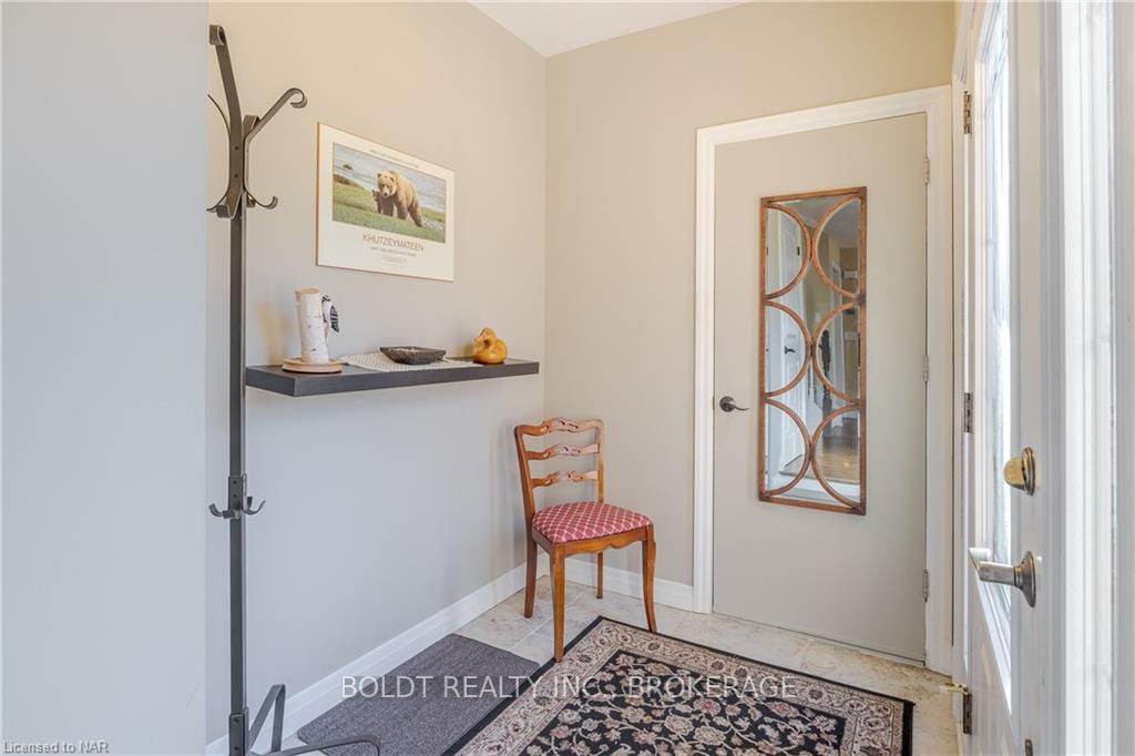Photo 19 of 33 Port Master Drive, St. Catharines, Martindale Pond — HOMEH