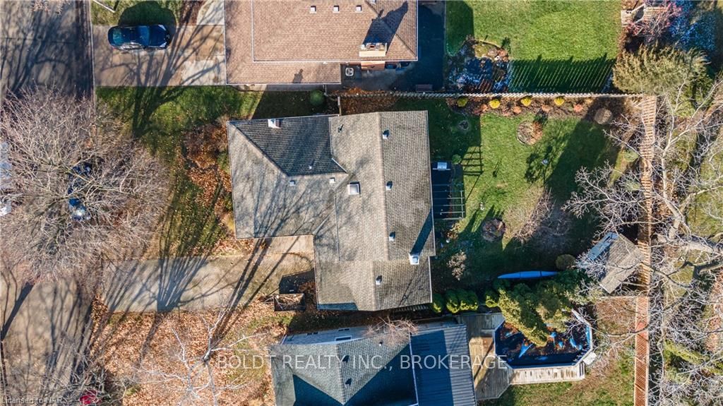 Photo 29 of 33 Port Master Drive, St. Catharines, Martindale Pond — HOMEH