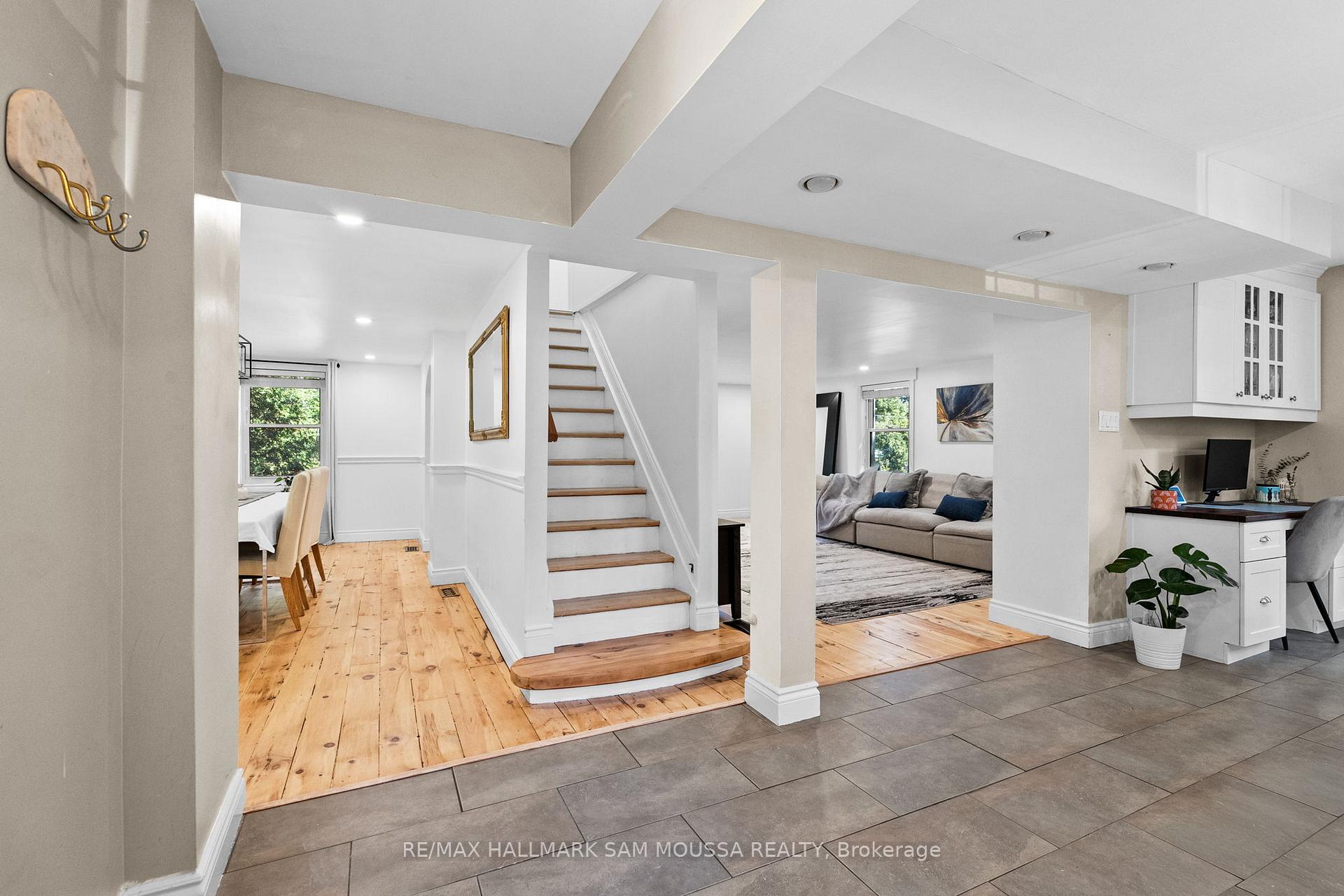 Photo 4 of 4968 Thunder Road, Ottawa, Carlsbad Springs — HOMEH