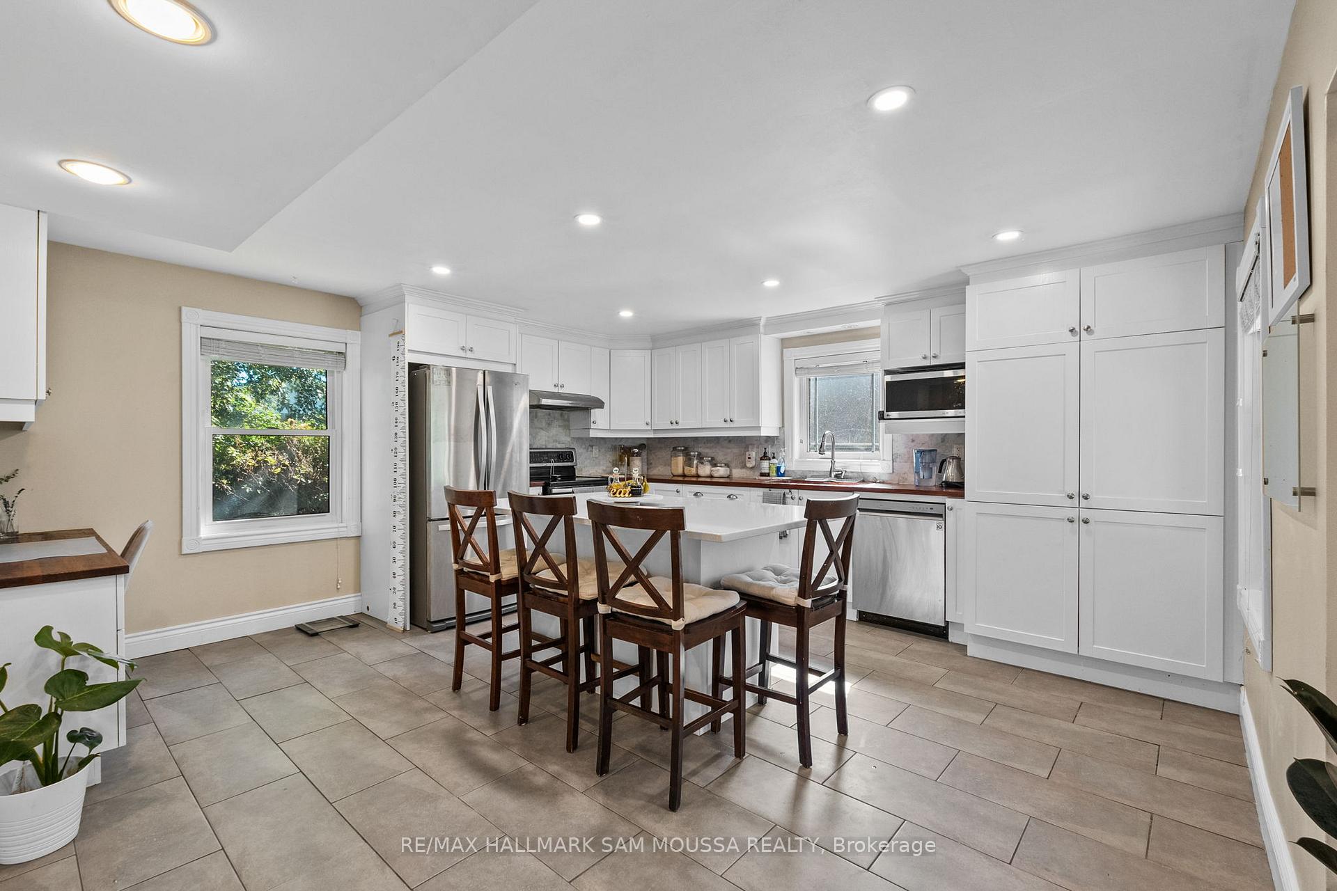 Photo 6 of 4968 Thunder Road, Ottawa, Carlsbad Springs — HOMEH