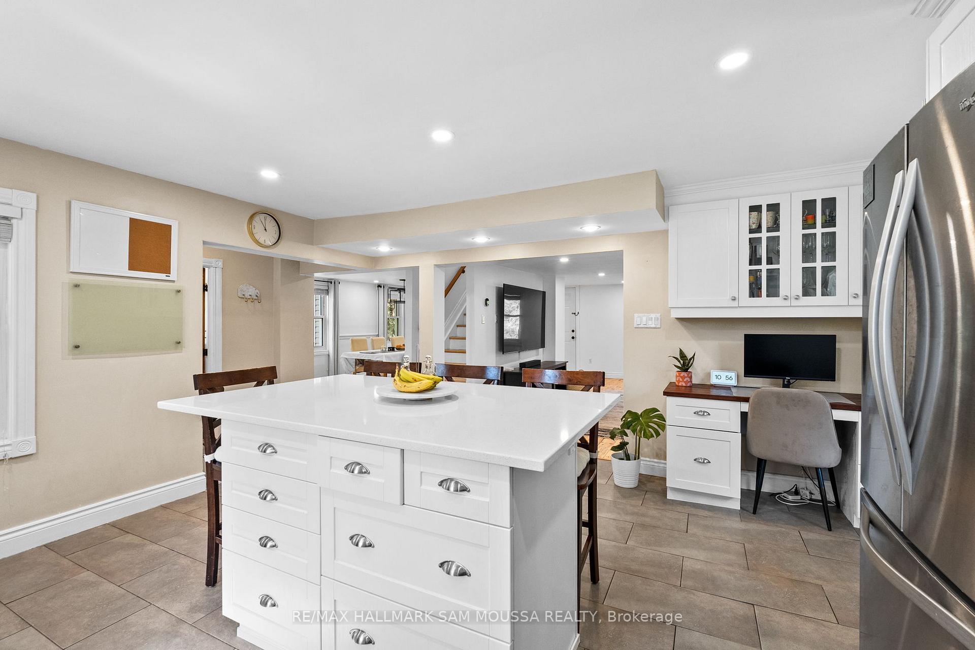 Photo 11 of 4968 Thunder Road, Ottawa, Carlsbad Springs — HOMEH