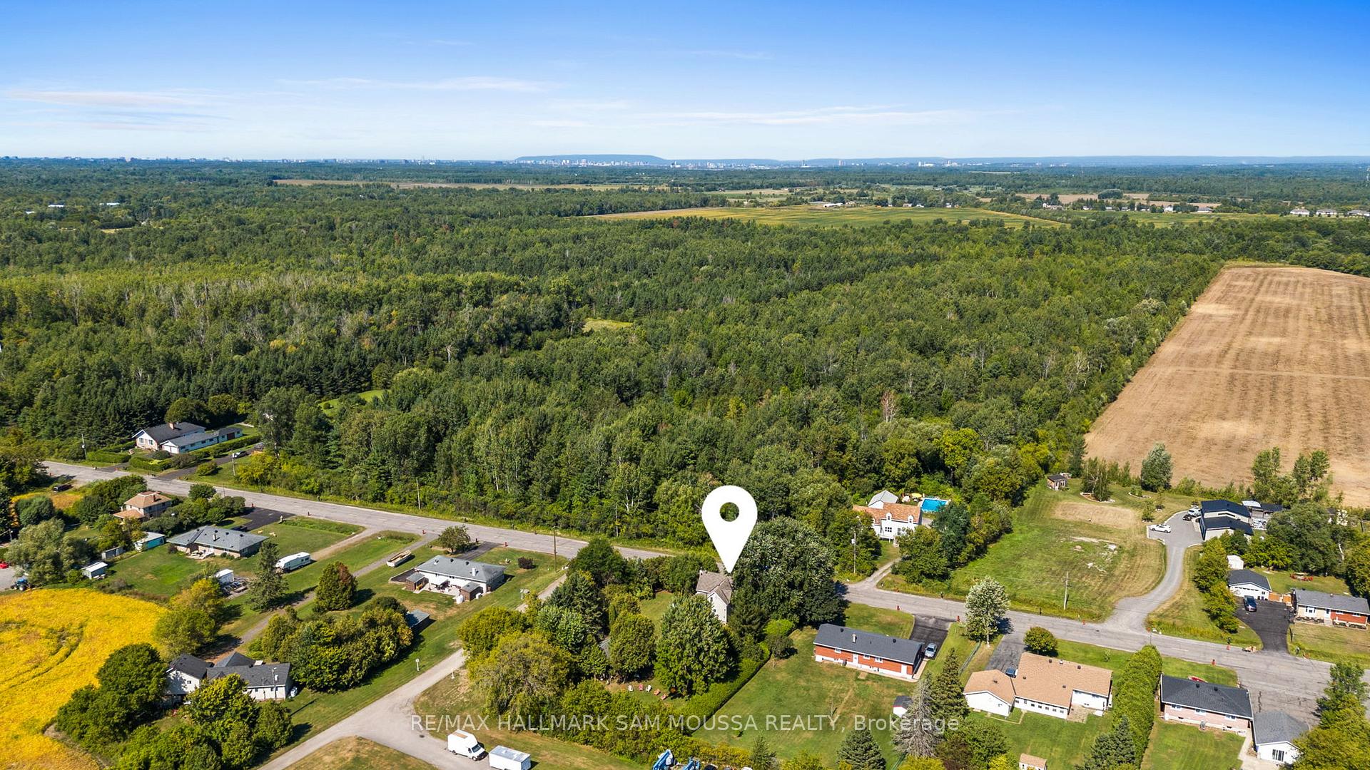 Photo 40 of 4968 Thunder Road, Ottawa, Carlsbad Springs — HOMEH