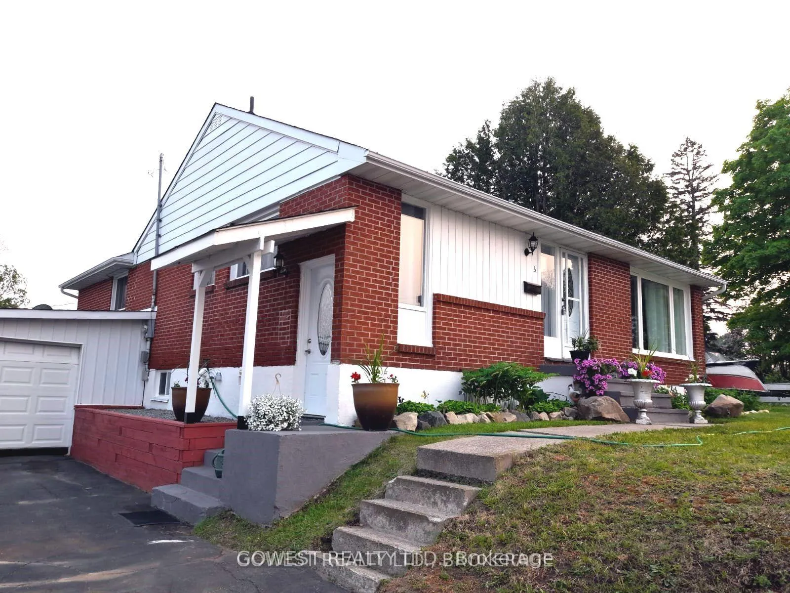Photo 1 of 3 Hart Road, Elliot Lake, West — HOMEH