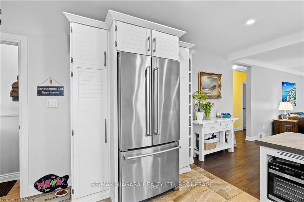 Photo 5 of 17 Sharon Street, St. Catharines, Vine/Linwell — HOMEH
