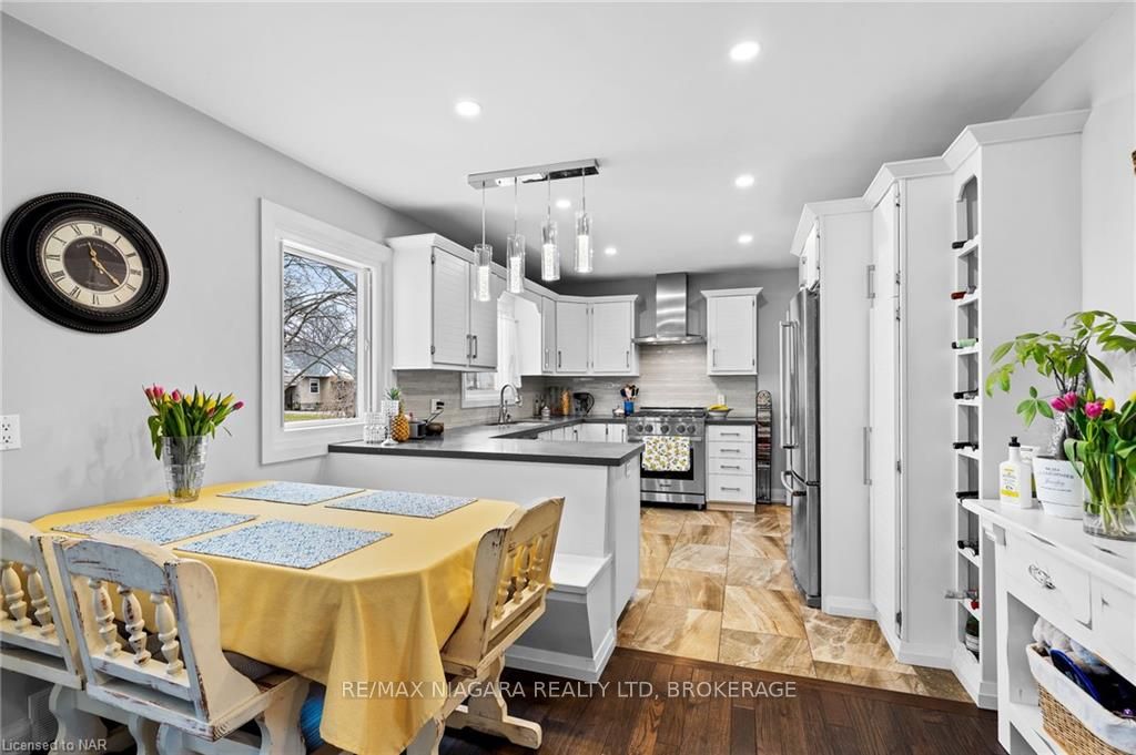 Photo 7 of 17 Sharon Street, St. Catharines, Vine/Linwell — HOMEH
