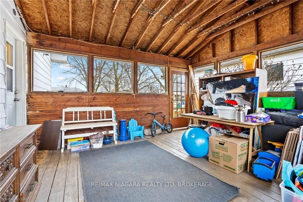 Photo 24 of 17 Sharon Street, St. Catharines, Vine/Linwell — HOMEH