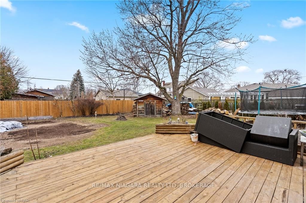 Photo 26 of 17 Sharon Street, St. Catharines, Vine/Linwell — HOMEH