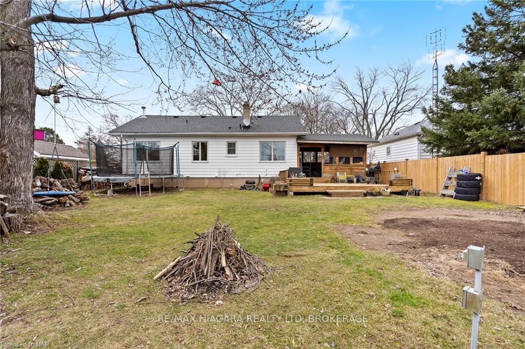 Photo 29 of 17 Sharon Street, St. Catharines, Vine/Linwell — HOMEH