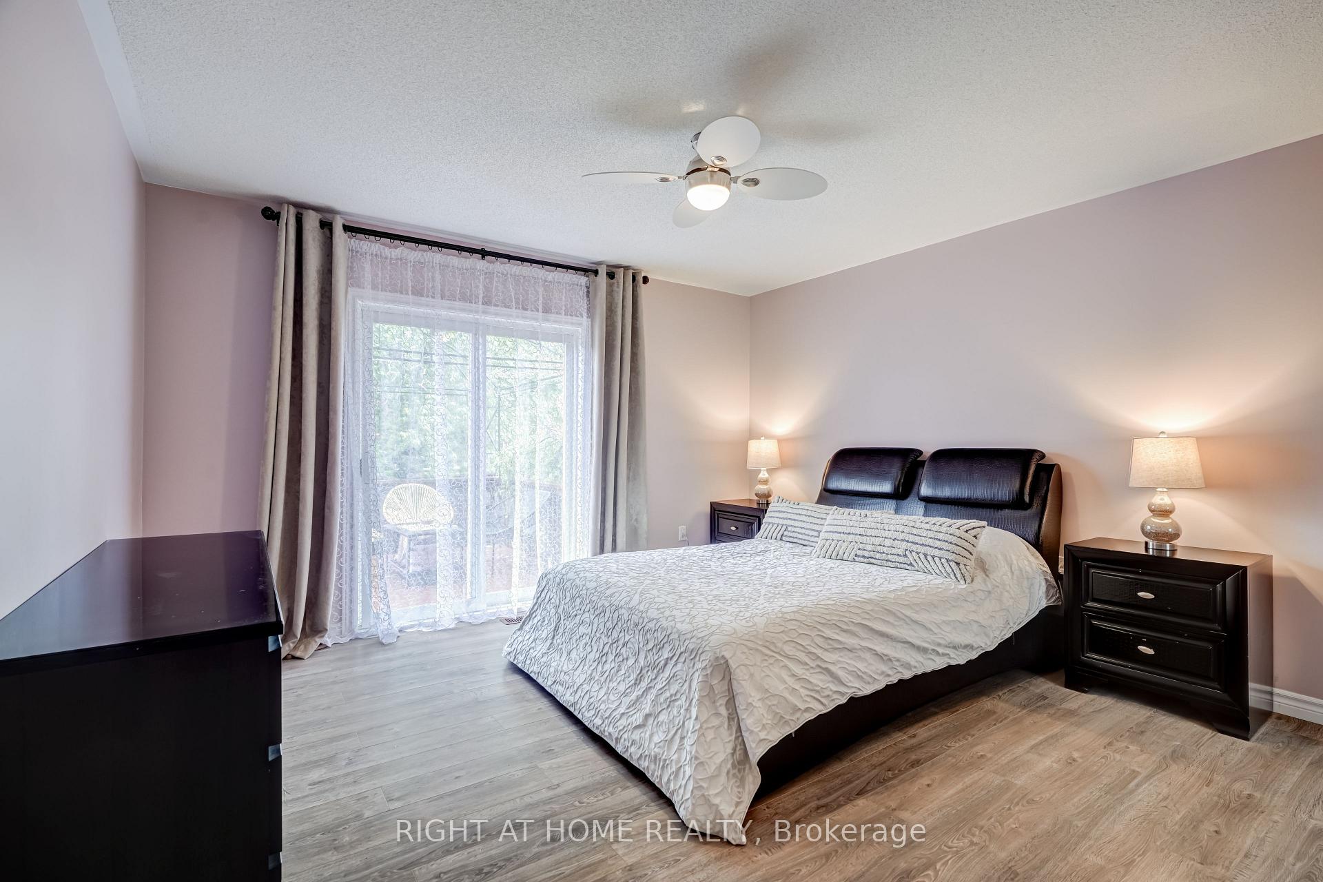 Photo 10 of 28 Peter Street, Barrie, Ardagh — HOMEH