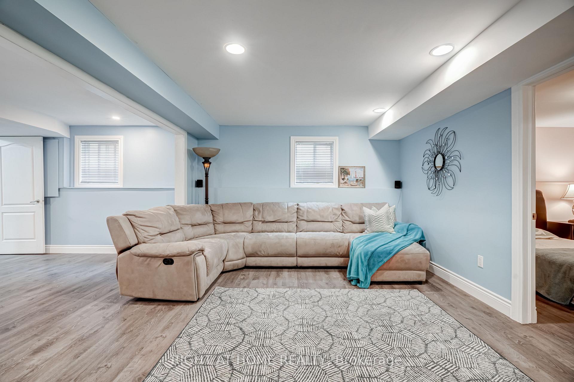 Photo 16 of 28 Peter Street, Barrie, Ardagh — HOMEH