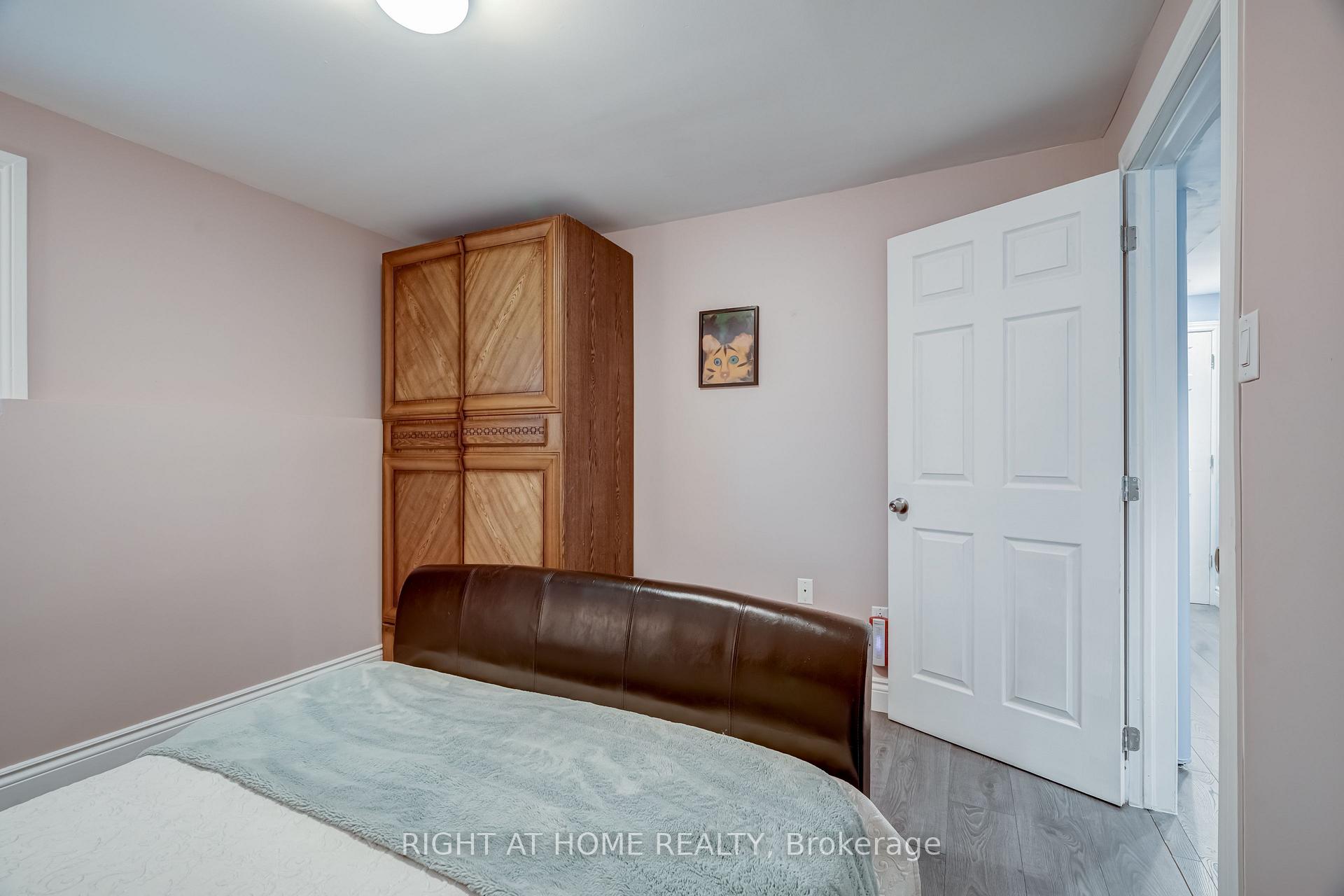 Photo 21 of 28 Peter Street, Barrie, Ardagh — HOMEH