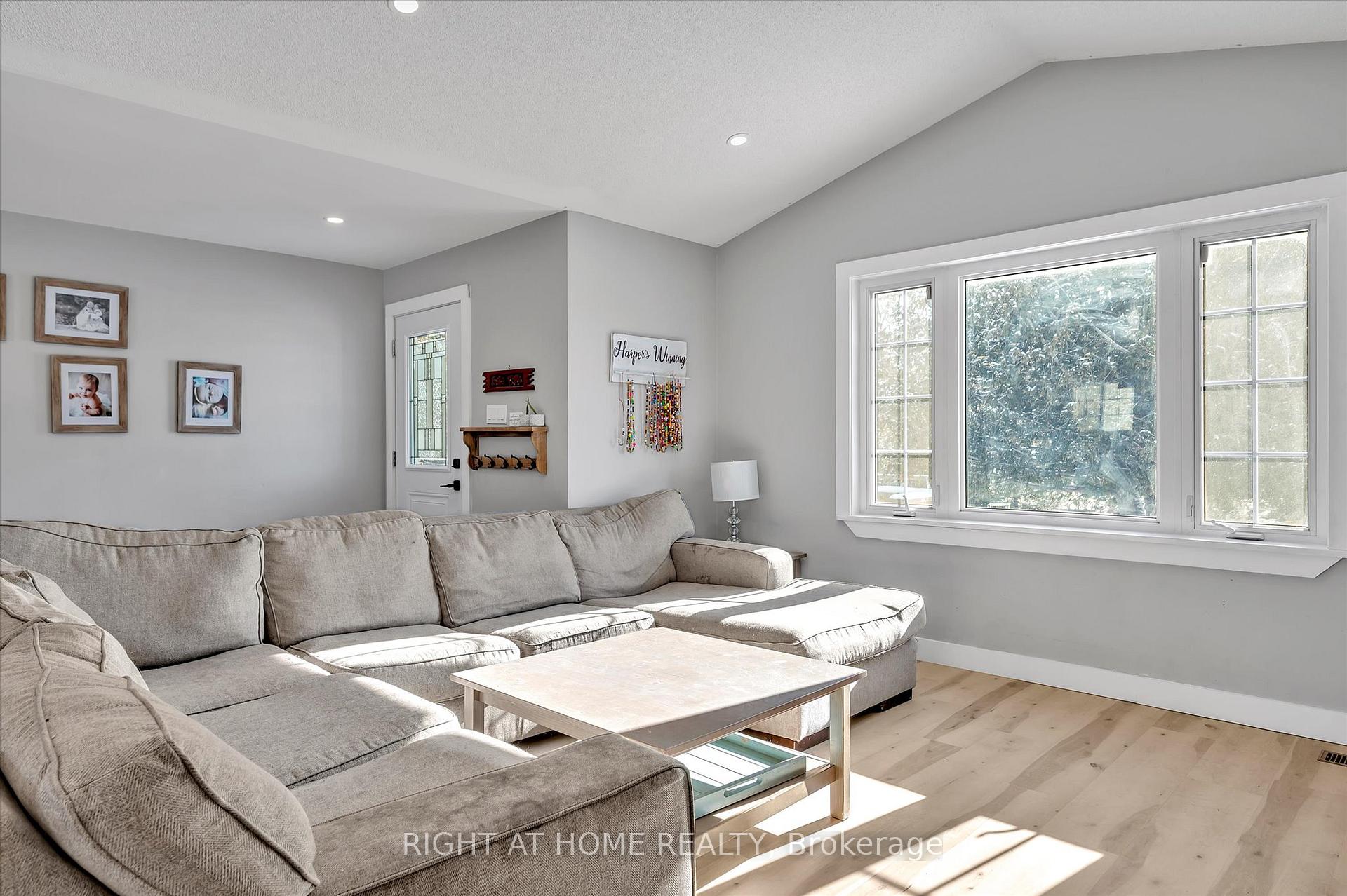 Photo 4 of 1430 Webster Road, Douro-Dummer — HOMEH