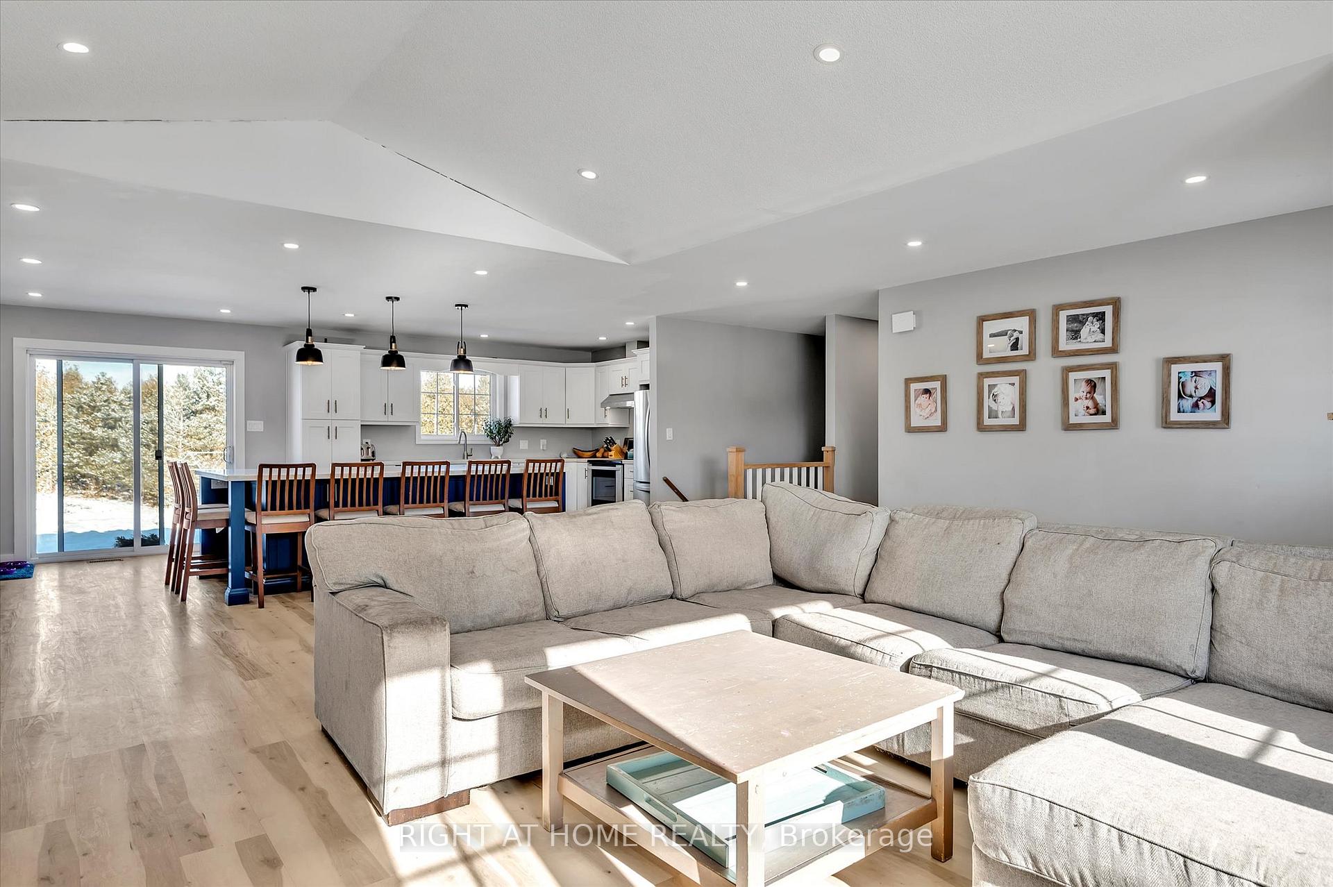 Photo 5 of 1430 Webster Road, Douro-Dummer — HOMEH