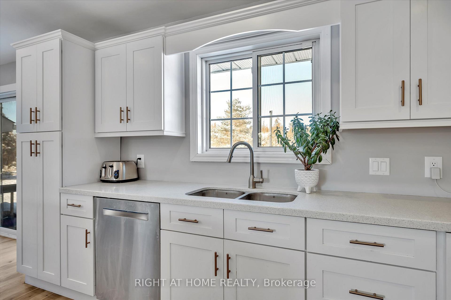 Photo 8 of 1430 Webster Road, Douro-Dummer — HOMEH