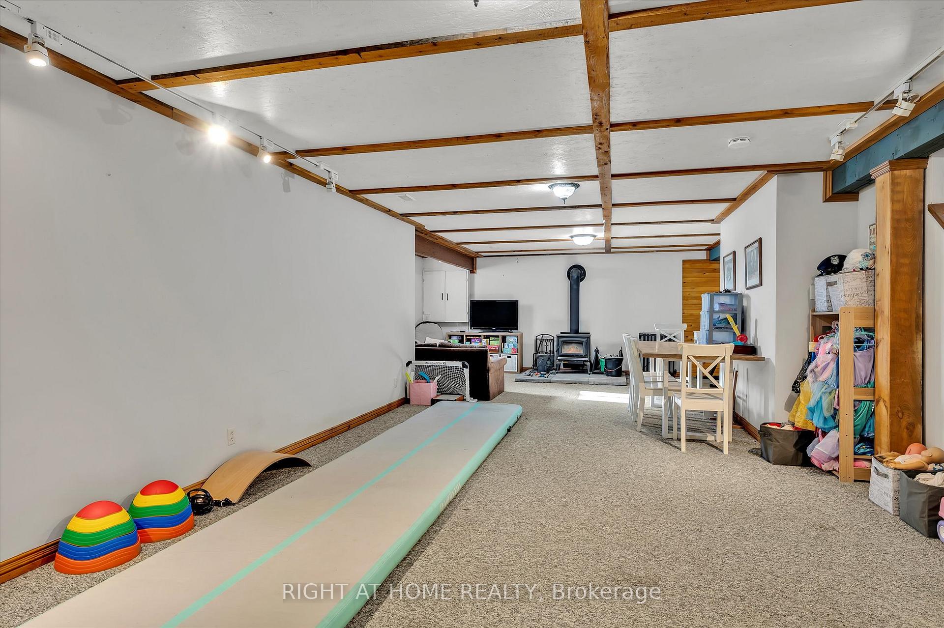 Photo 25 of 1430 Webster Road, Douro-Dummer — HOMEH