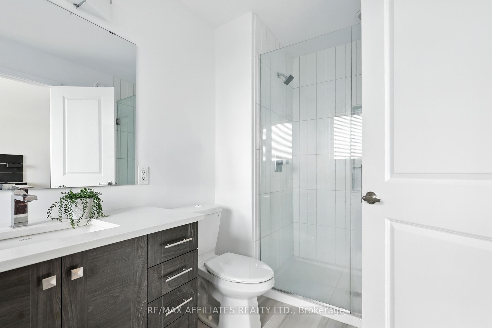 Photo 12 of 966 Acoustic Way, Ottawa, Riverside South/Gloucester Glen — HOMEH