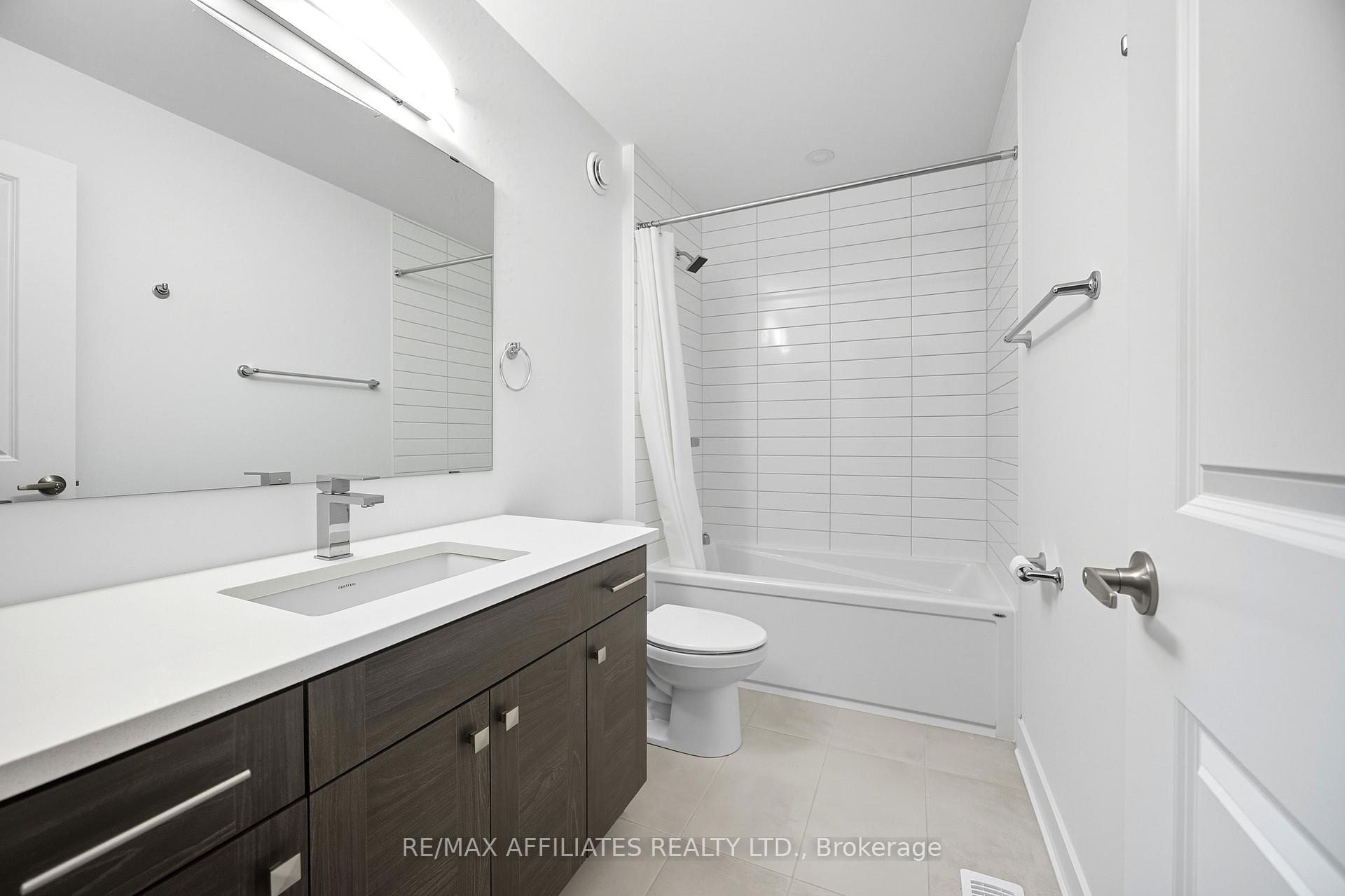 Photo 15 of 966 Acoustic Way, Ottawa, Riverside South/Gloucester Glen — HOMEH
