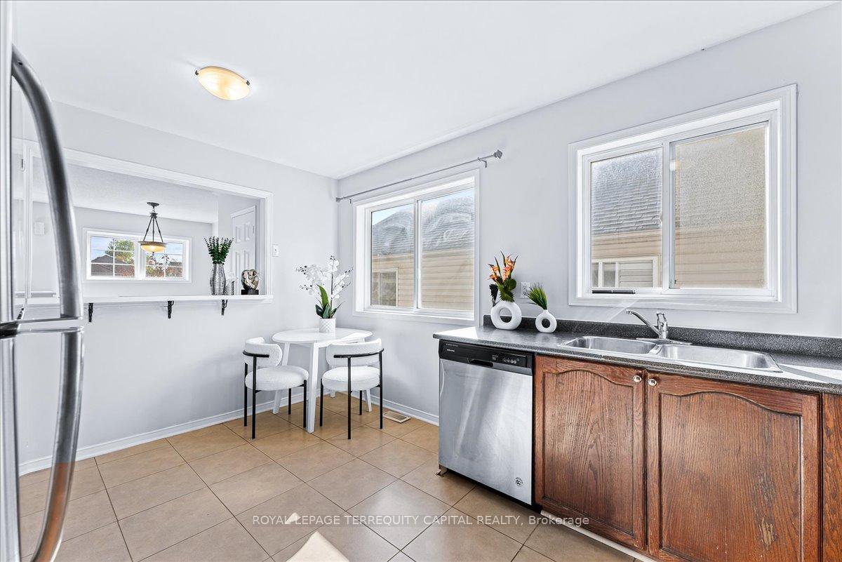 Photo 15 of 54 Copeman Crescent, Barrie, Painswick North — HOMEH