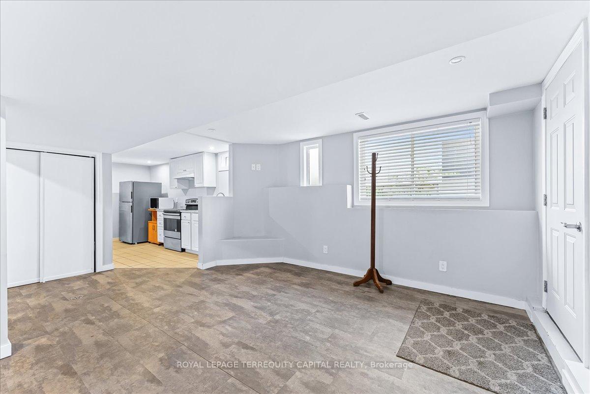 Photo 31 of 54 Copeman Crescent, Barrie, Painswick North — HOMEH