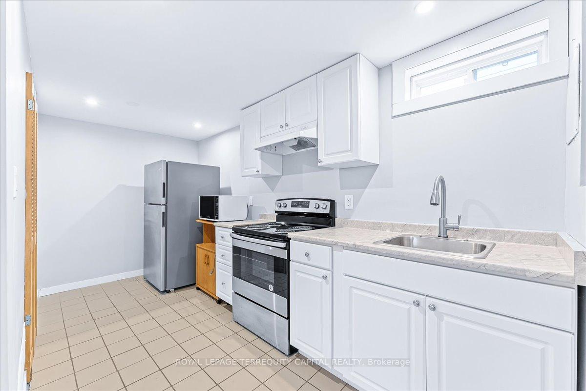 Photo 33 of 54 Copeman Crescent, Barrie, Painswick North — HOMEH