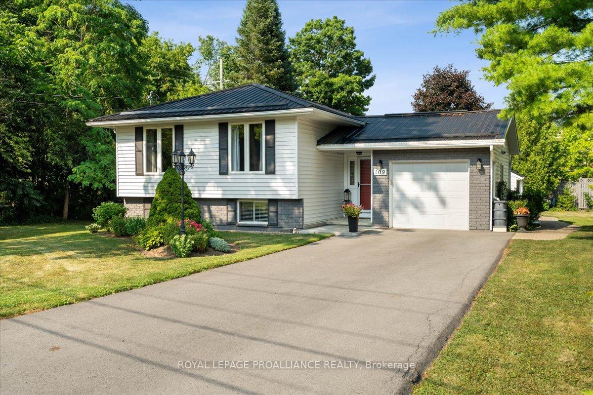 Photo 3 of 109 Edward Street, Stirling-Rawdon, Stirling Ward — HOMEH