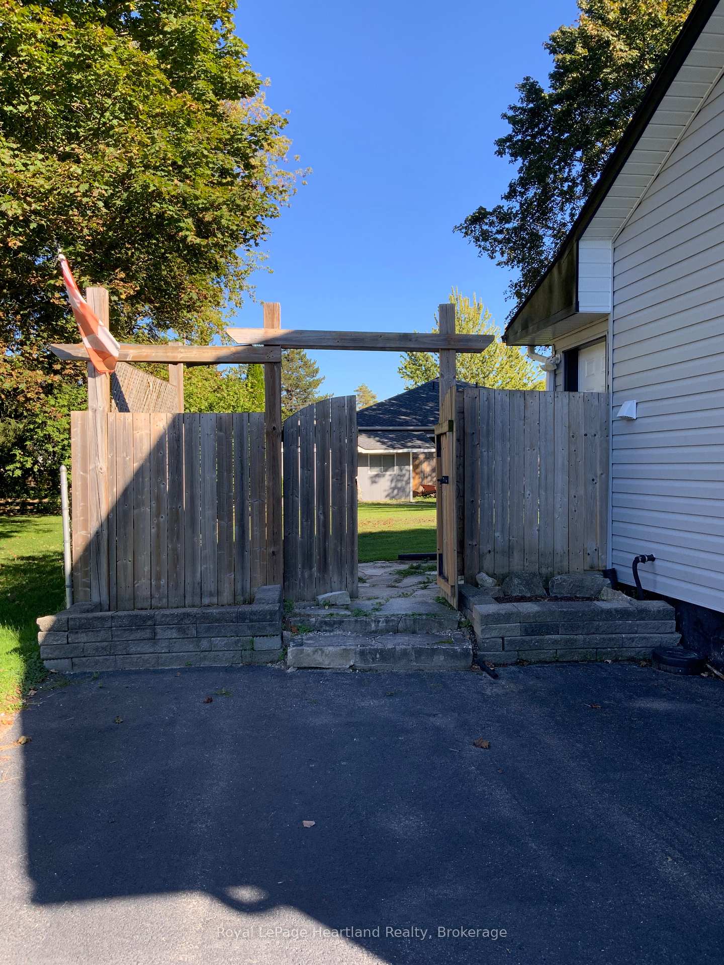 Photo 2 of 107 Erie Street S, Central Huron, Clinton — HOMEH