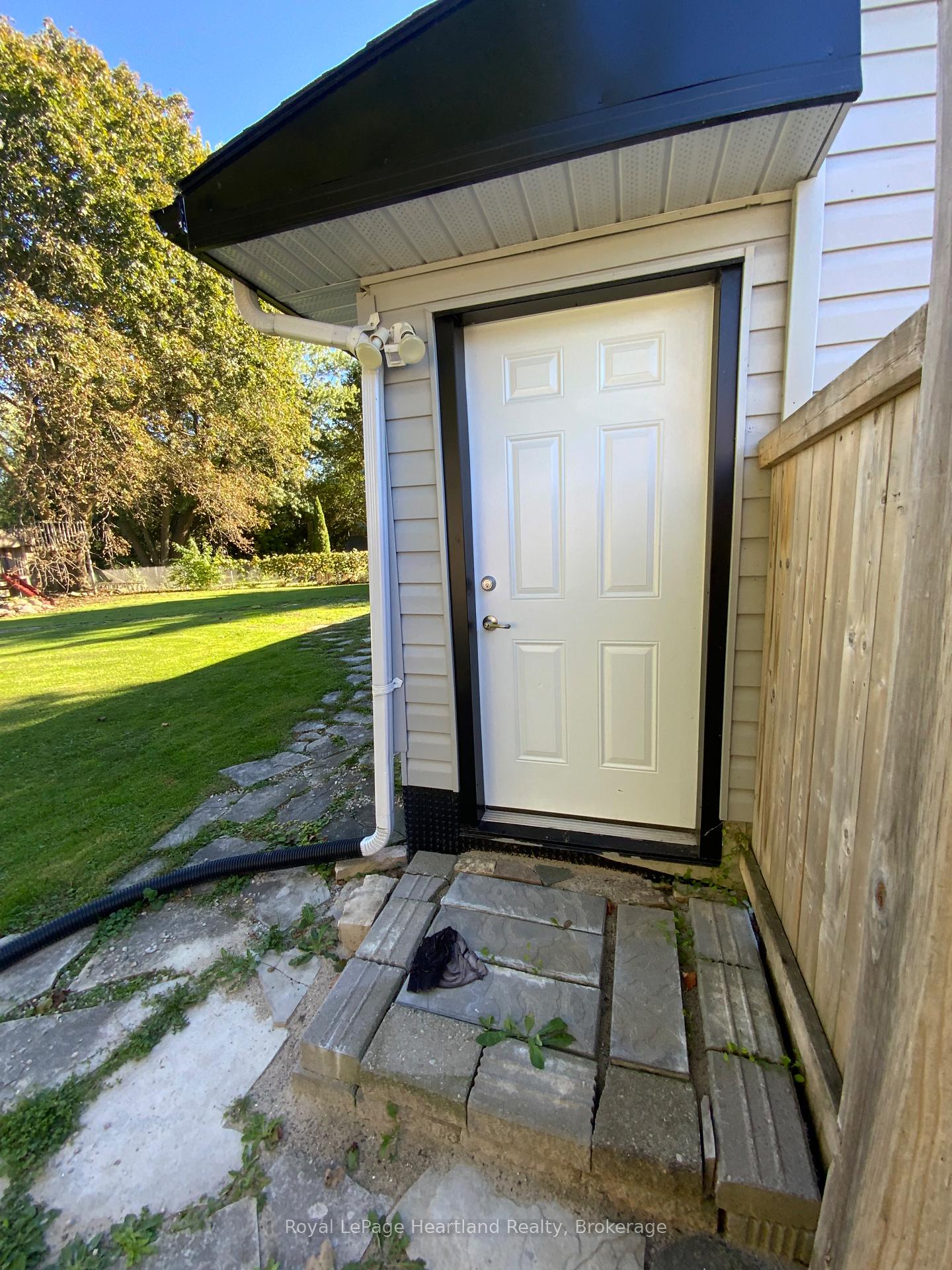 Photo 3 of 107 Erie Street S, Central Huron, Clinton — HOMEH
