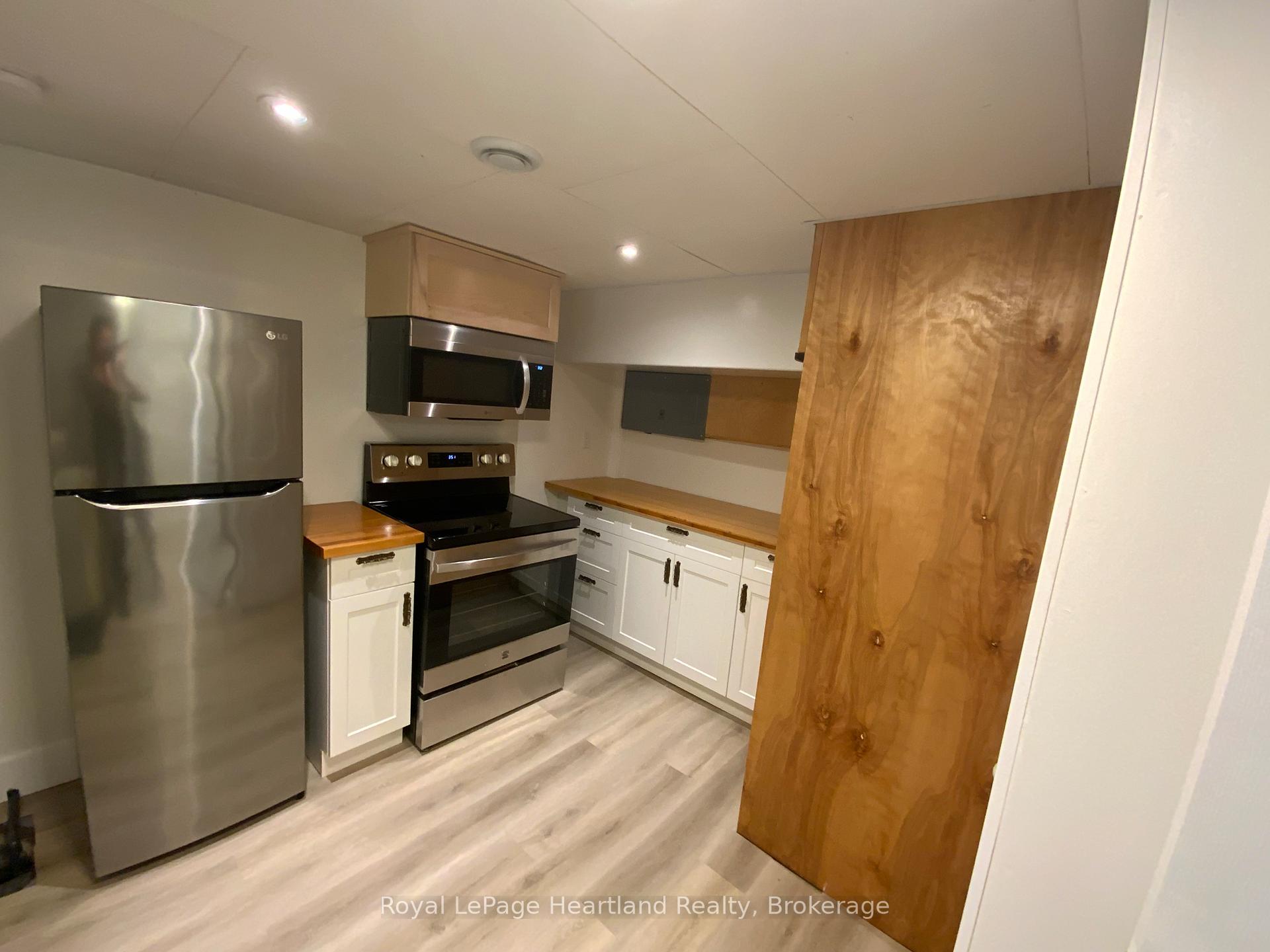 Photo 8 of 107 Erie Street S, Central Huron, Clinton — HOMEH