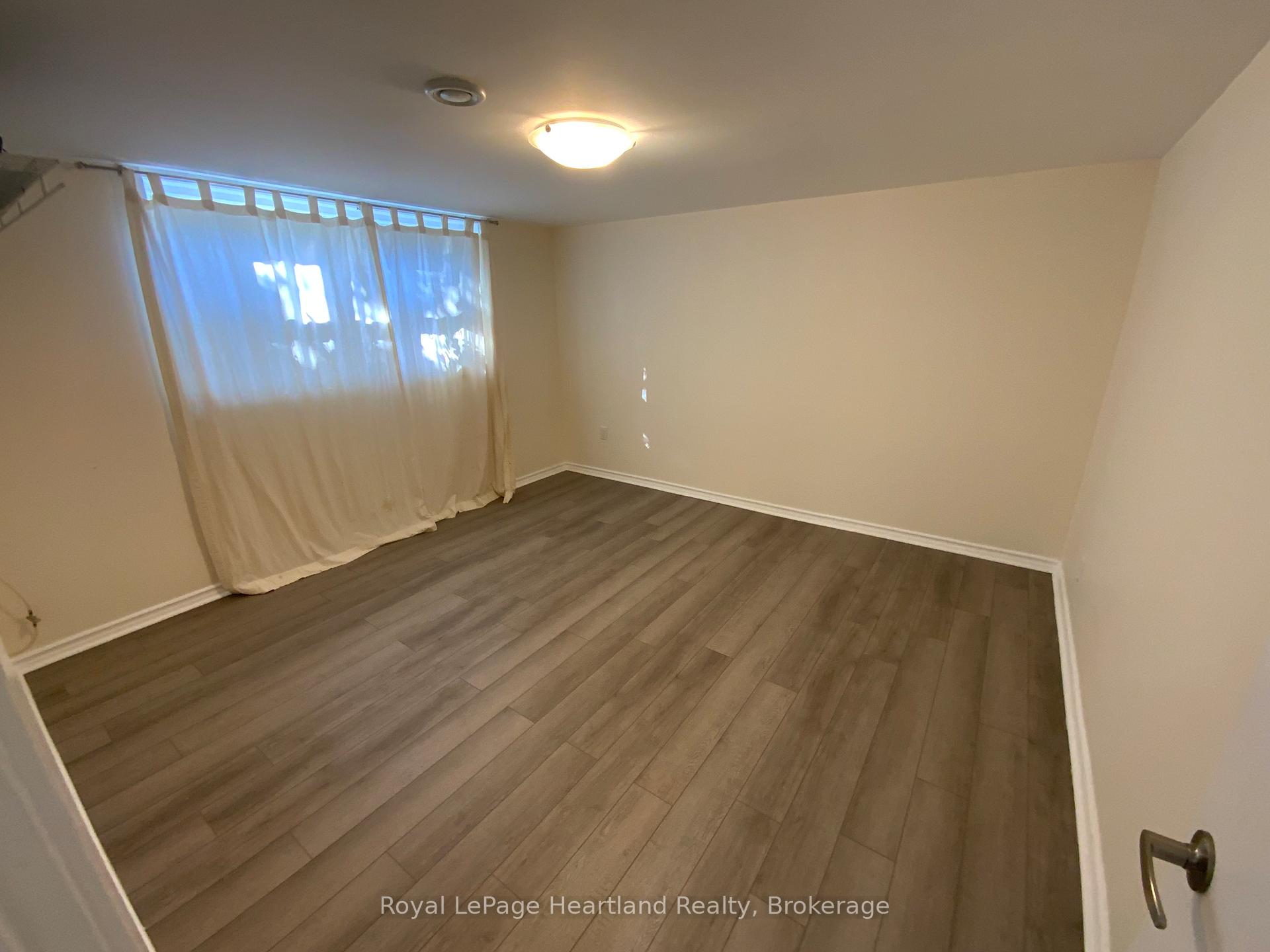 Photo 10 of 107 Erie Street S, Central Huron, Clinton — HOMEH
