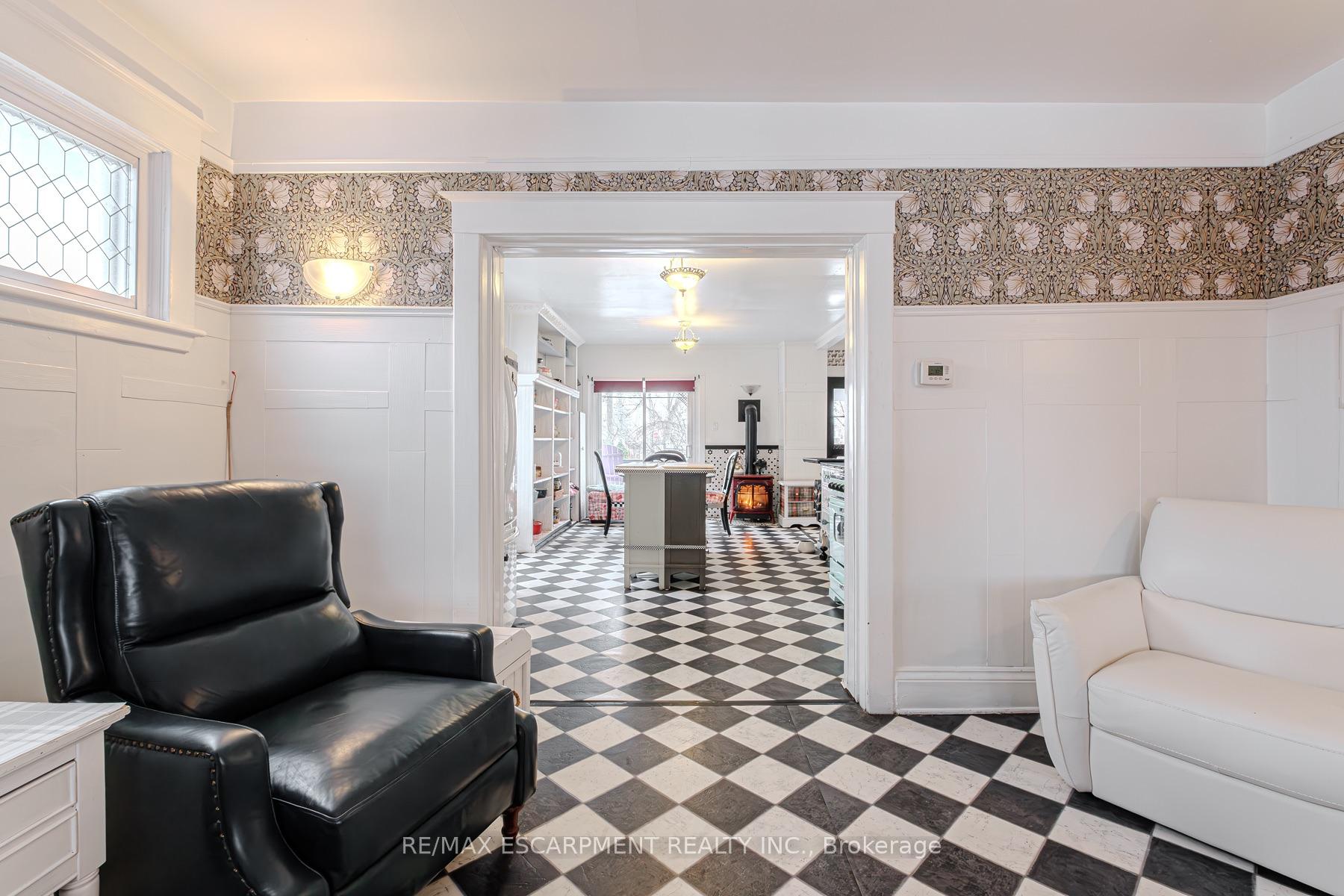 Photo 9 of 62 East 23rd Street, Hamilton, Eastmount — HOMEH