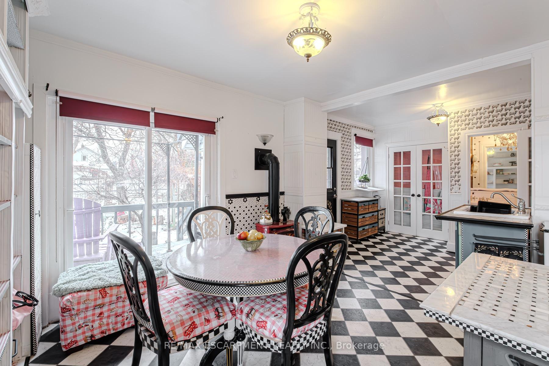 Photo 14 of 62 East 23rd Street, Hamilton, Eastmount — HOMEH