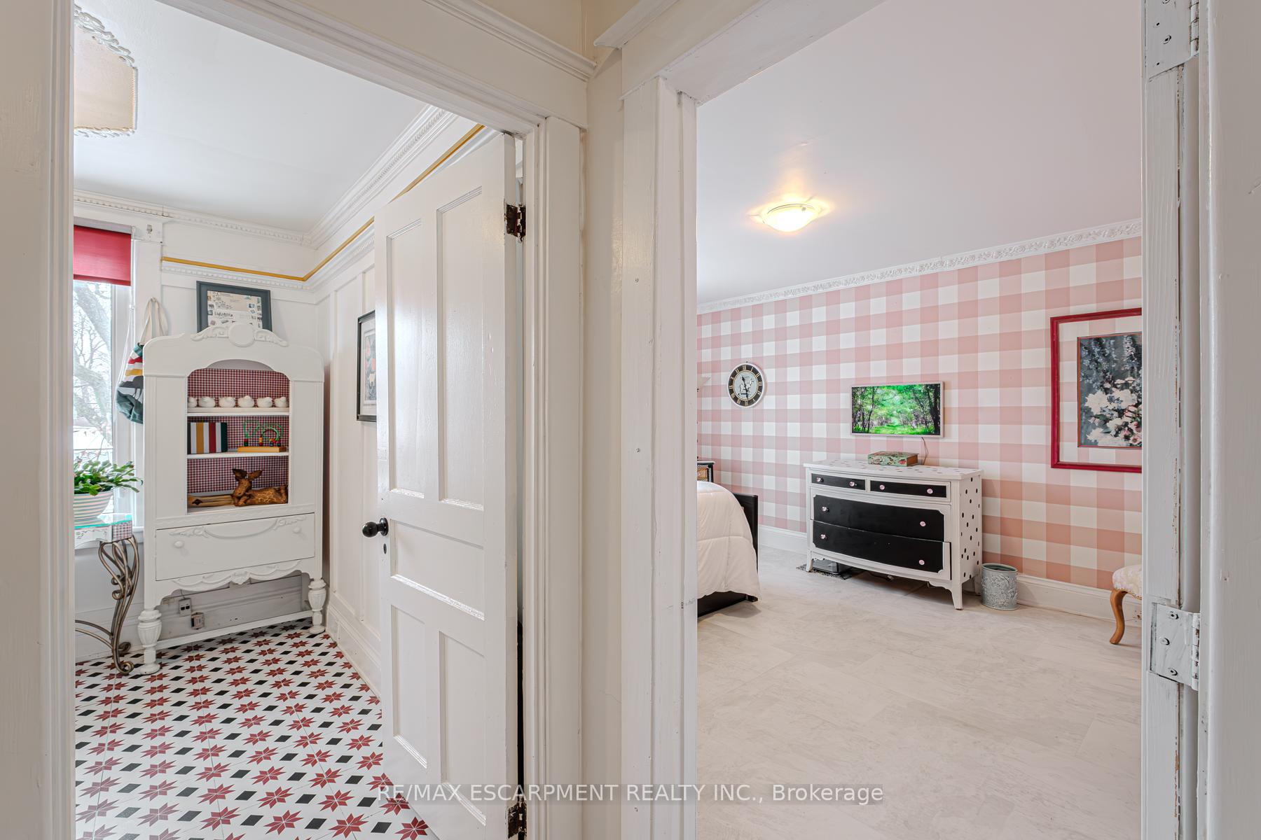 Photo 21 of 62 East 23rd Street, Hamilton, Eastmount — HOMEH
