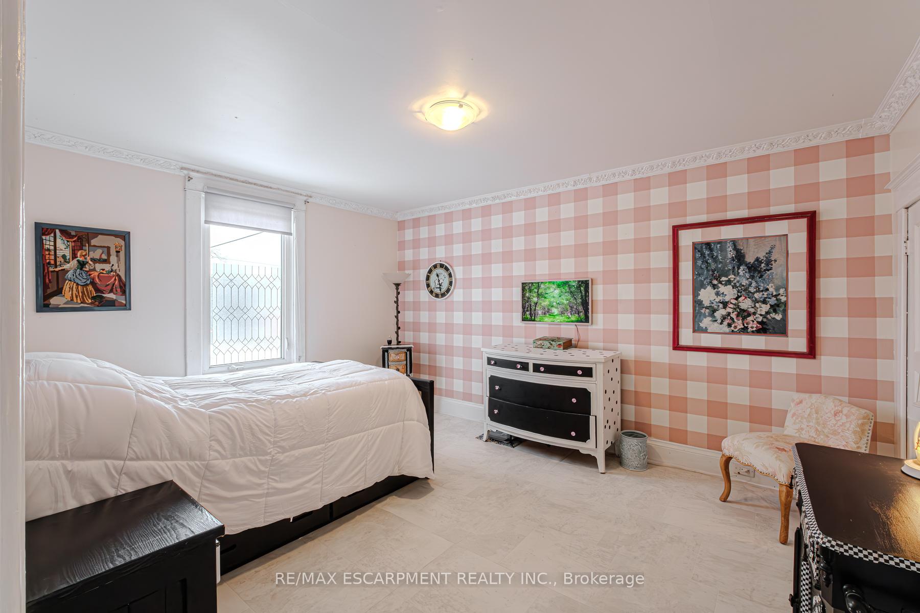 Photo 22 of 62 East 23rd Street, Hamilton, Eastmount — HOMEH
