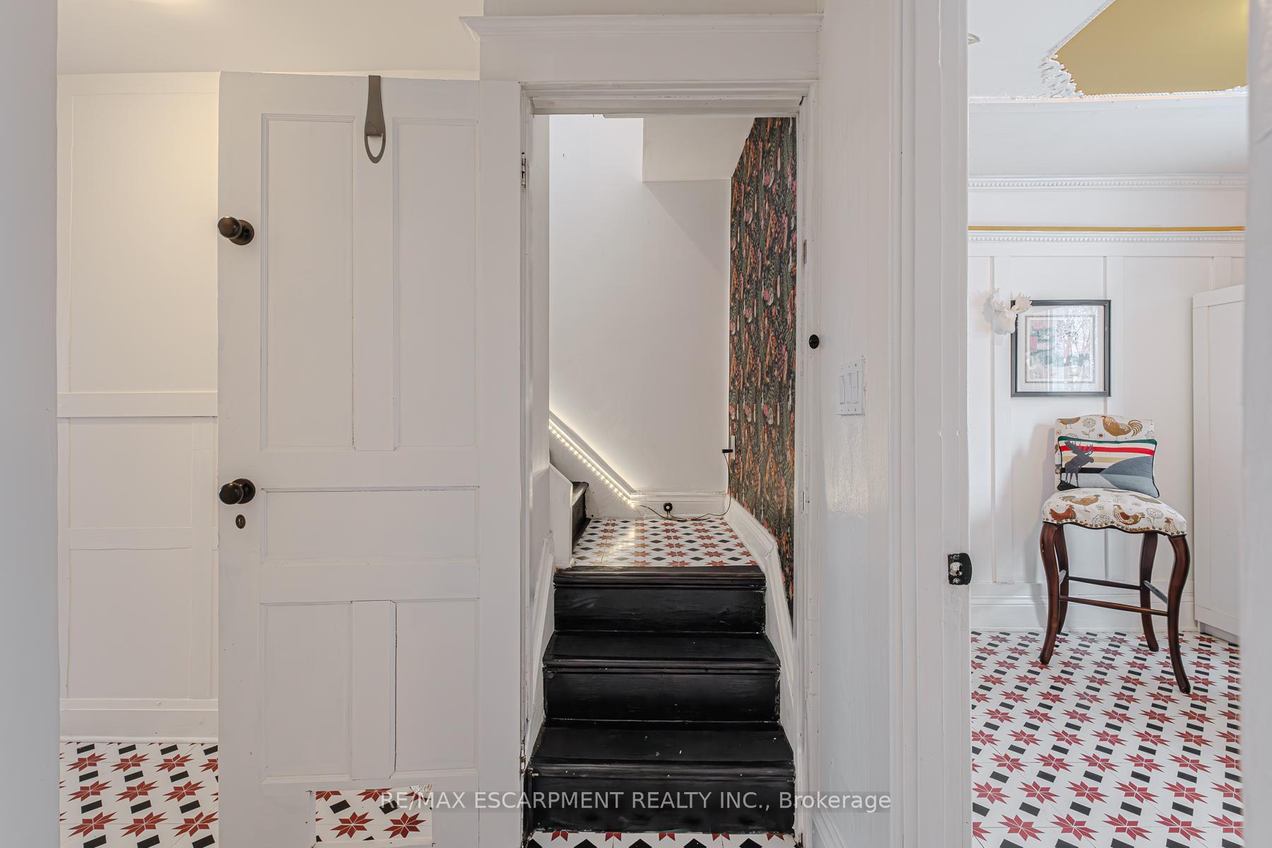 Photo 29 of 62 East 23rd Street, Hamilton, Eastmount — HOMEH
