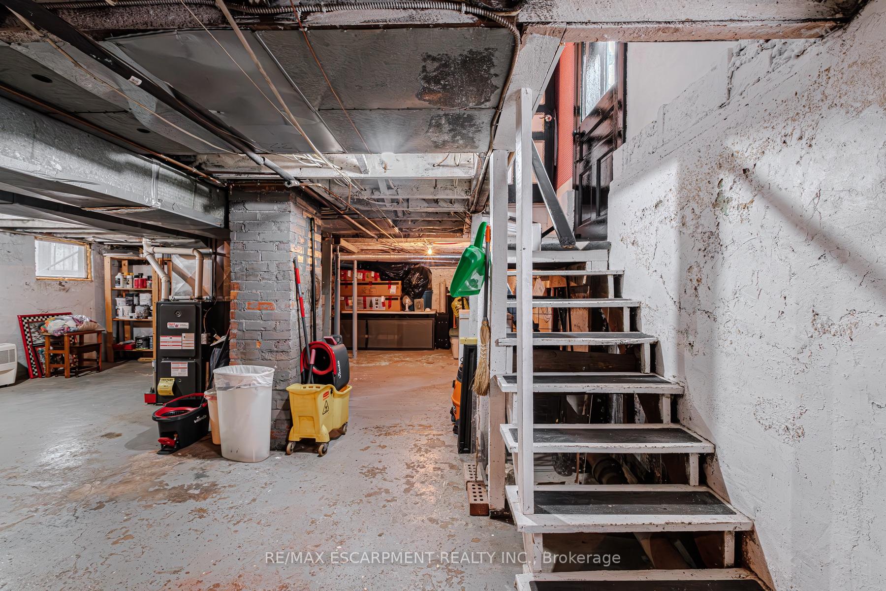 Photo 40 of 62 East 23rd Street, Hamilton, Eastmount — HOMEH