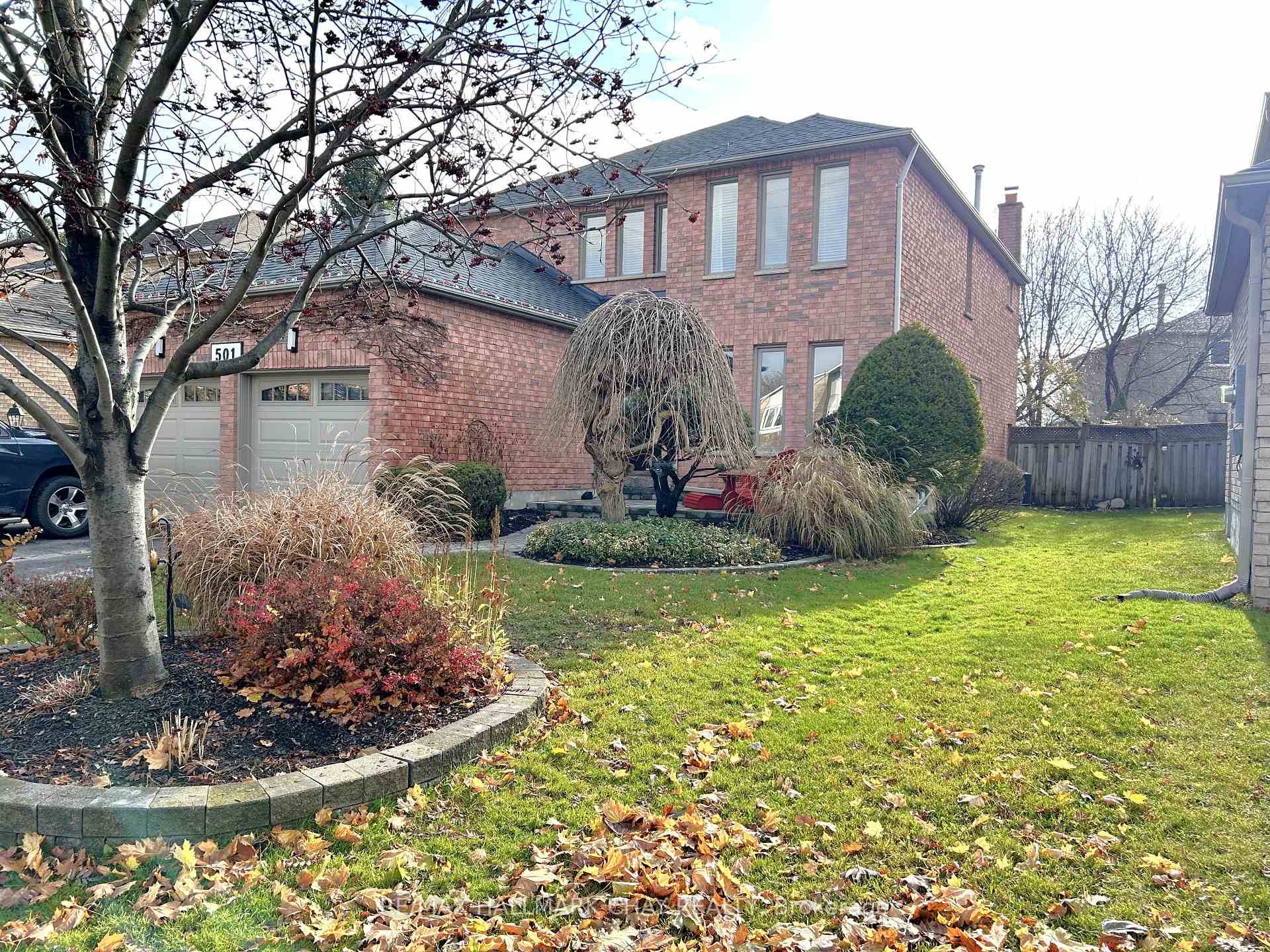 Photo 3 of 501 Grove Street E, Barrie, Grove East — HOMEH
