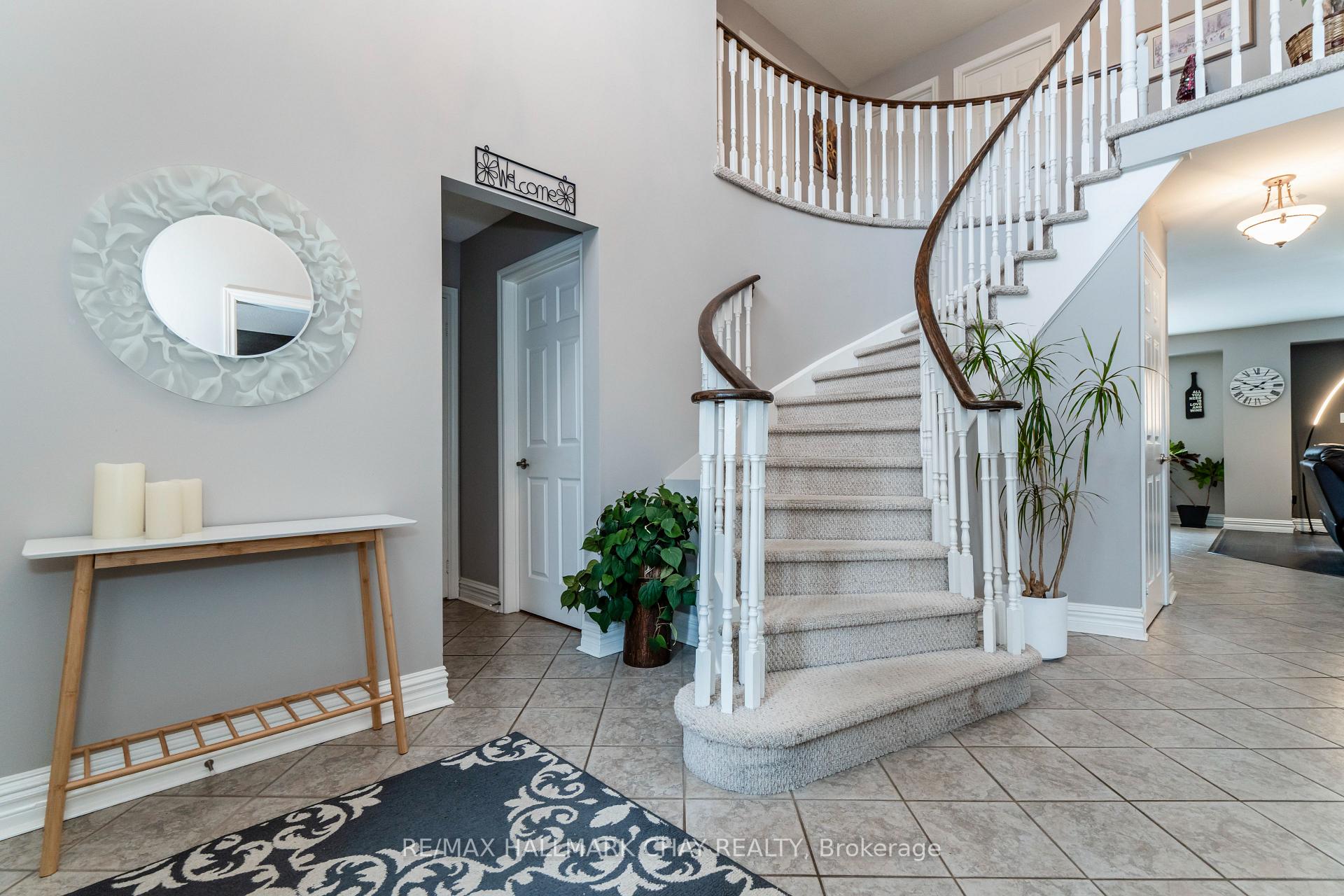 Photo 17 of 501 Grove Street E, Barrie, Grove East — HOMEH