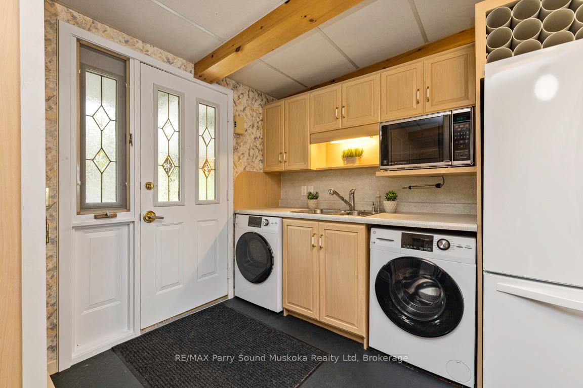 Photo 16 of 179 Manitou Drive, McKellar — HOMEH