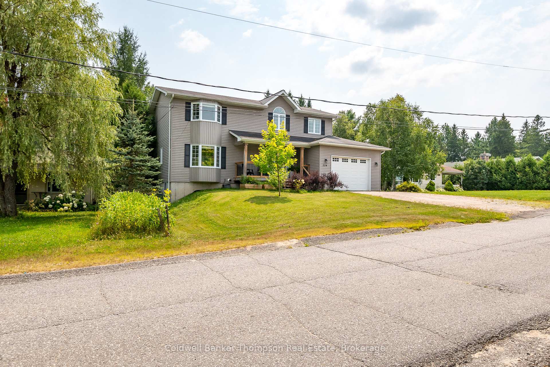 Photo 42 of 224 Queen Street, Burk's Falls — HOMEH