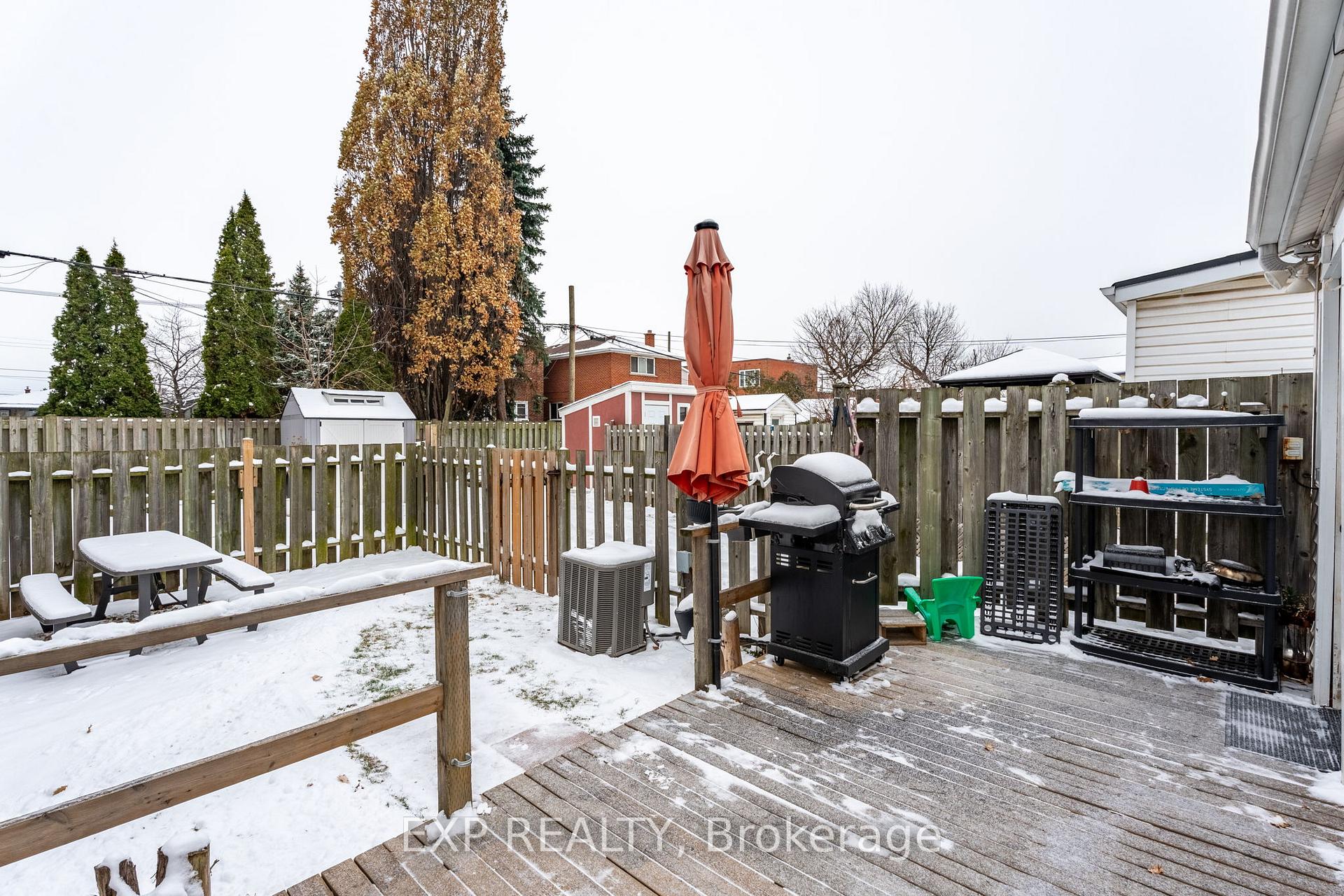Photo 31 of 72 Harrison Avenue S, Hamilton, Homeside — HOMEH