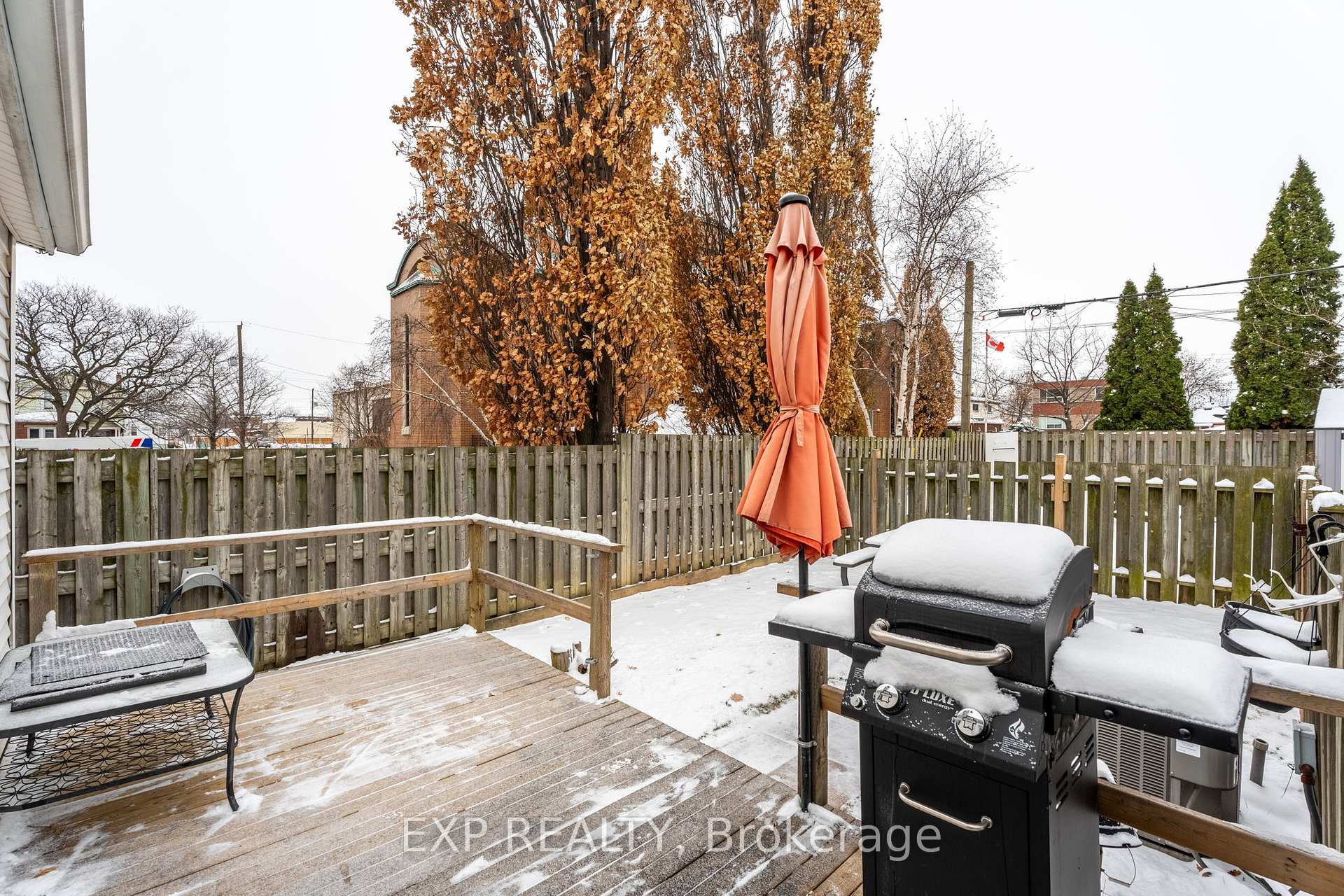 Photo 32 of 72 Harrison Avenue S, Hamilton, Homeside — HOMEH