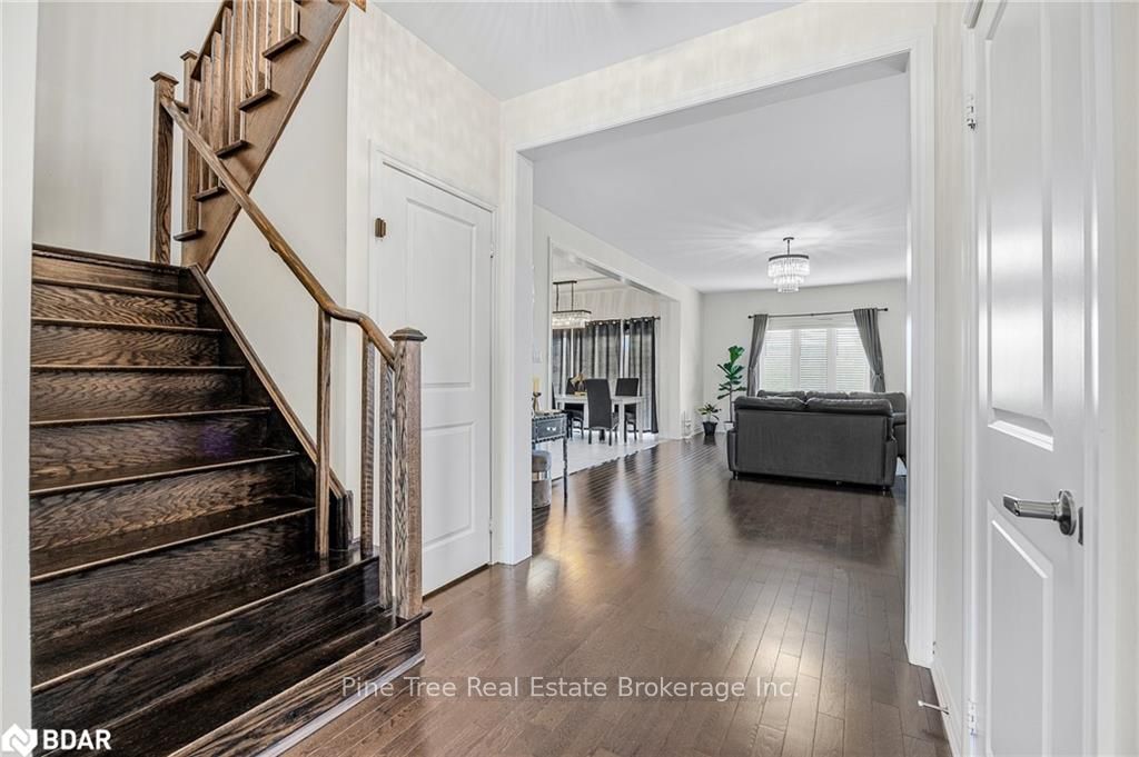 Photo 19 of 12 Cypress Point, Barrie, Ardagh — HOMEH