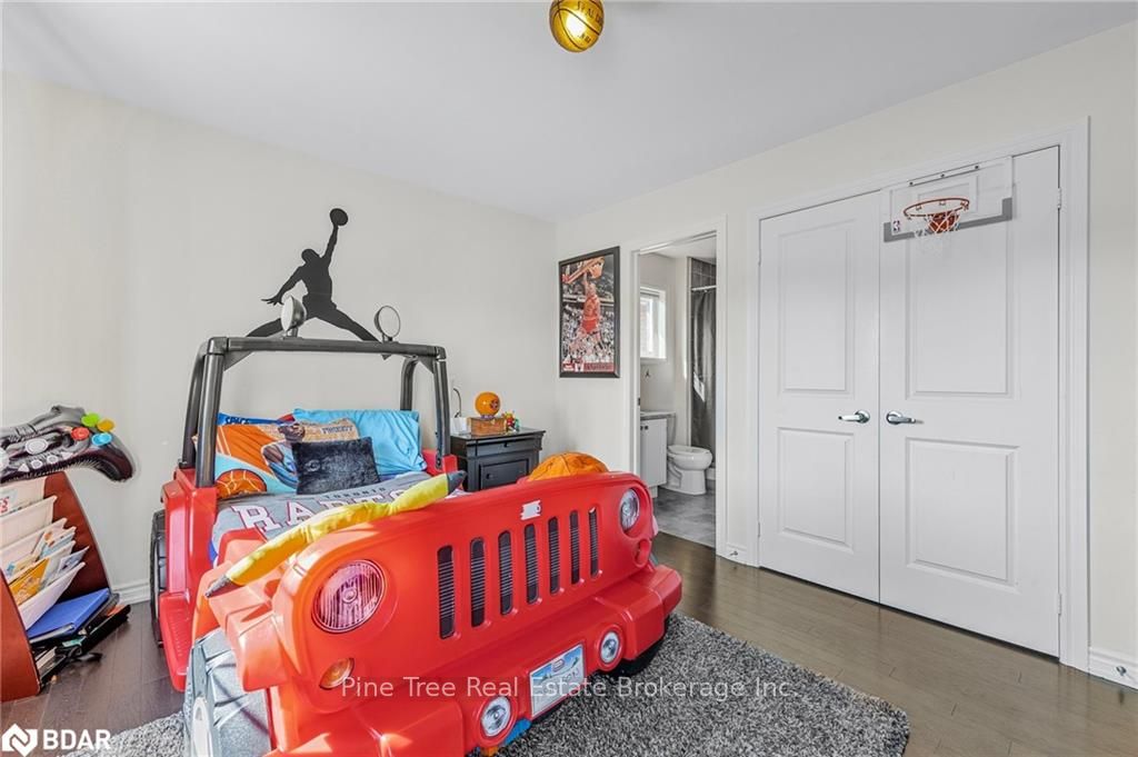 Photo 31 of 12 Cypress Point, Barrie, Ardagh — HOMEH