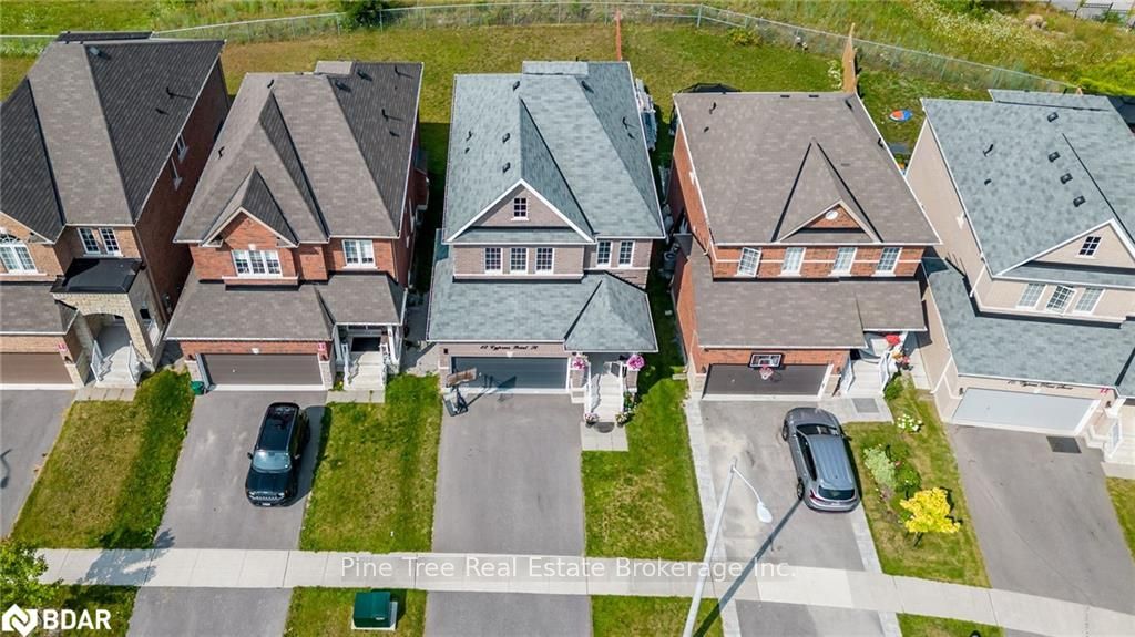 Photo 37 of 12 Cypress Point, Barrie, Ardagh — HOMEH
