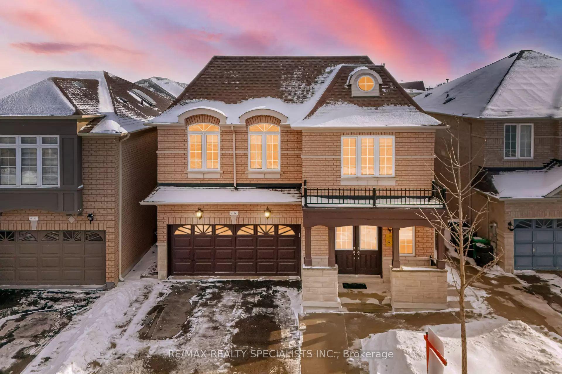 Front of 6 Arctic Fox Crescent