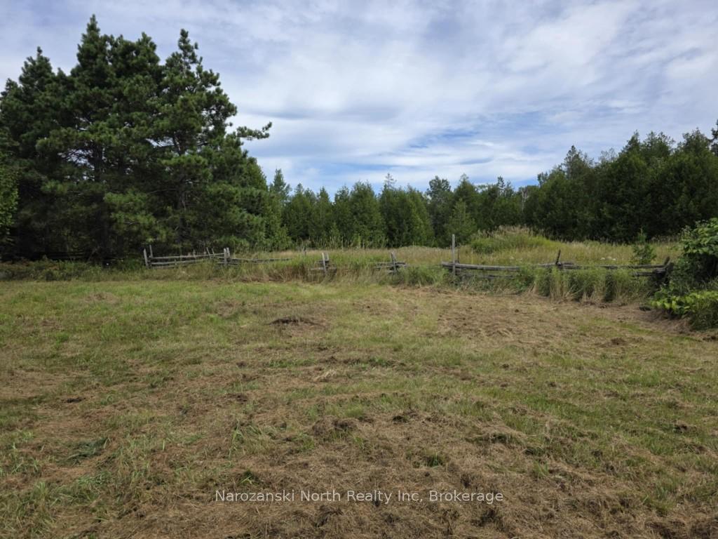 Photo 3 of 1119 Blue Road, Central Manitoulin — HOMEH